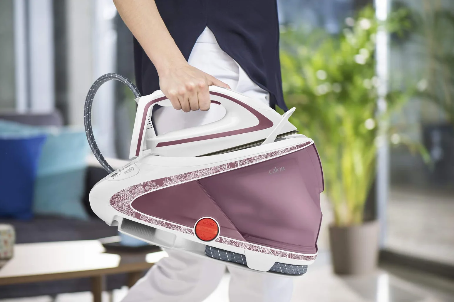 Calor GV9560C0 Pro Express Ultimate wysokociśnieniowa stacja parowa, tworzywo sztuczne, kolor biały, fioletowy