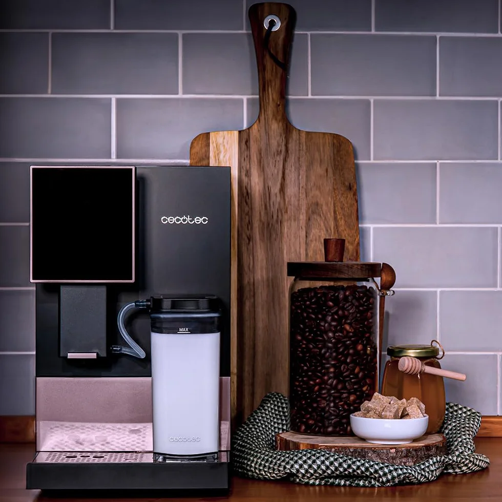 Cecotec Ręczny ekspres do kawy i cappuccino Cremmaet Compactccino Connected Black Rose. 30 odmian, zbiornik na mleko 400 ml, zbiornik na wodę 1,1 l, ekran TFT, 19 barów, termoblok