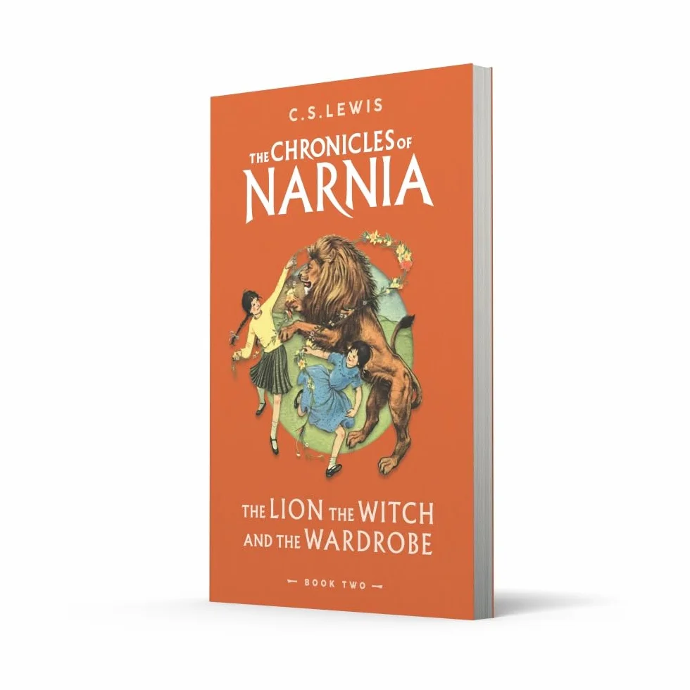 The Lion, the Witch and the Wardrobe: Book 2 in the classic children’s fantasy adventure series