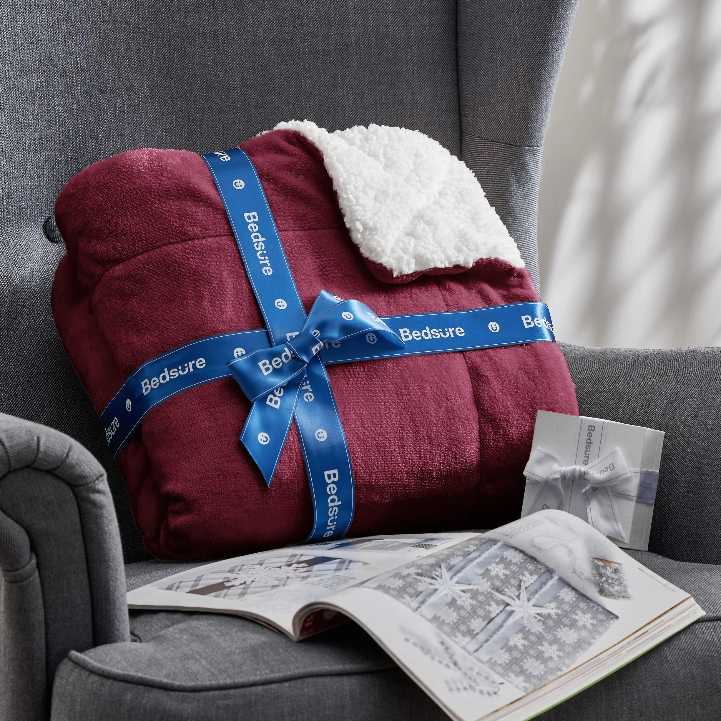 Bedsure Sherpa Blanket Czerwone wysokiej jakości koce, przytulne koce, bardzo gruby ciepły koc na sofę / koc kanapowy w dwustronnym, super puszysty koc polarowy 150x200 cm jako narzuta na sofę lub koc do salonu