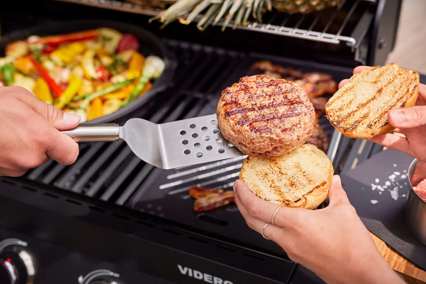 RÖSLE Prasa do burgerów Pro, wysokiej jakości prasa do mięsa do łatwego formowania burgerów, stal nierdzewna 18/10, 11 cm, nadaje się do mycia w zmywarce