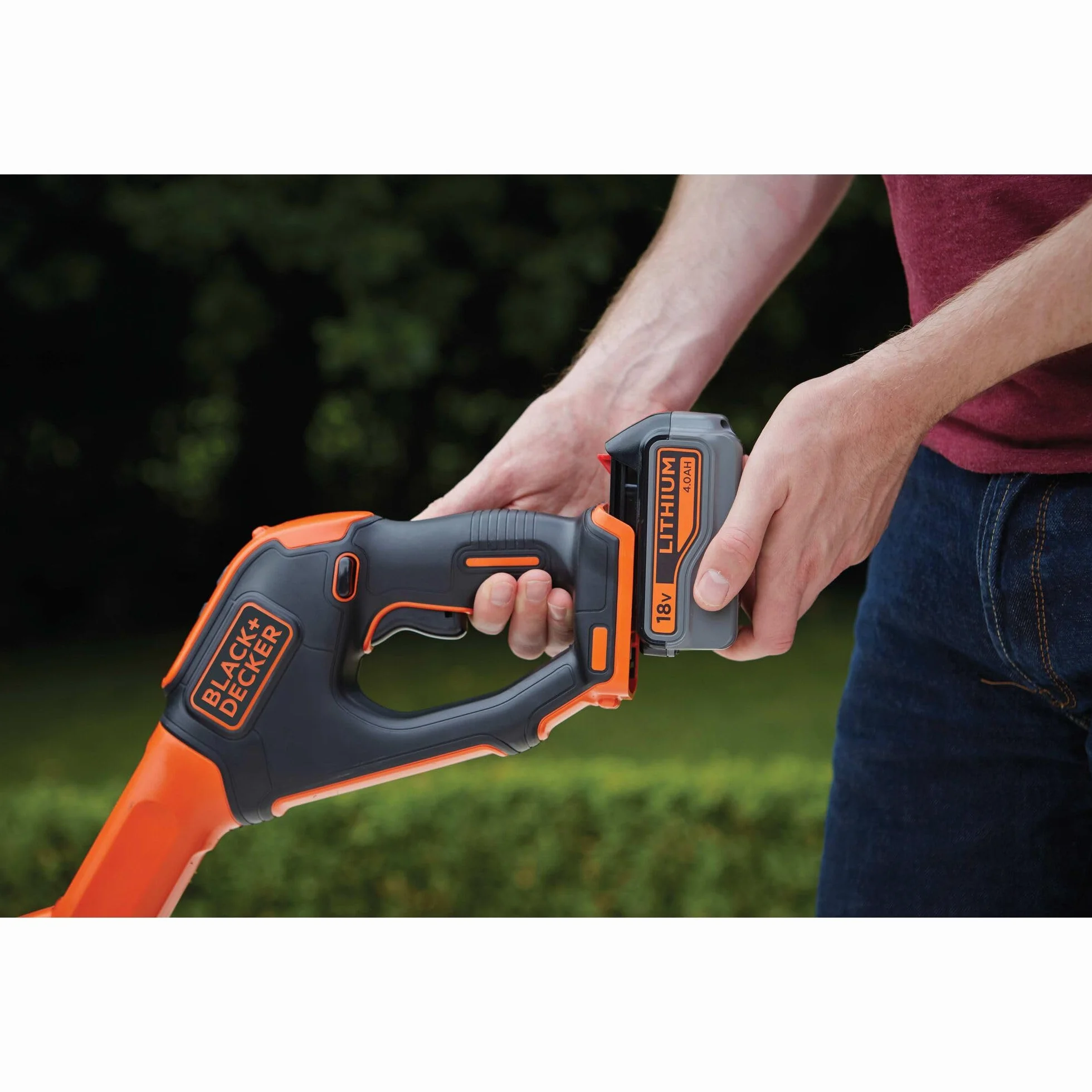 BLACK+DECKER, Powercommand, Power Select, STC1840EPC Podkaszarka akumulatorowa o szerokości cięcia 30 cm, 18V, 4.0 Ah, akumulator litowo-jonowy