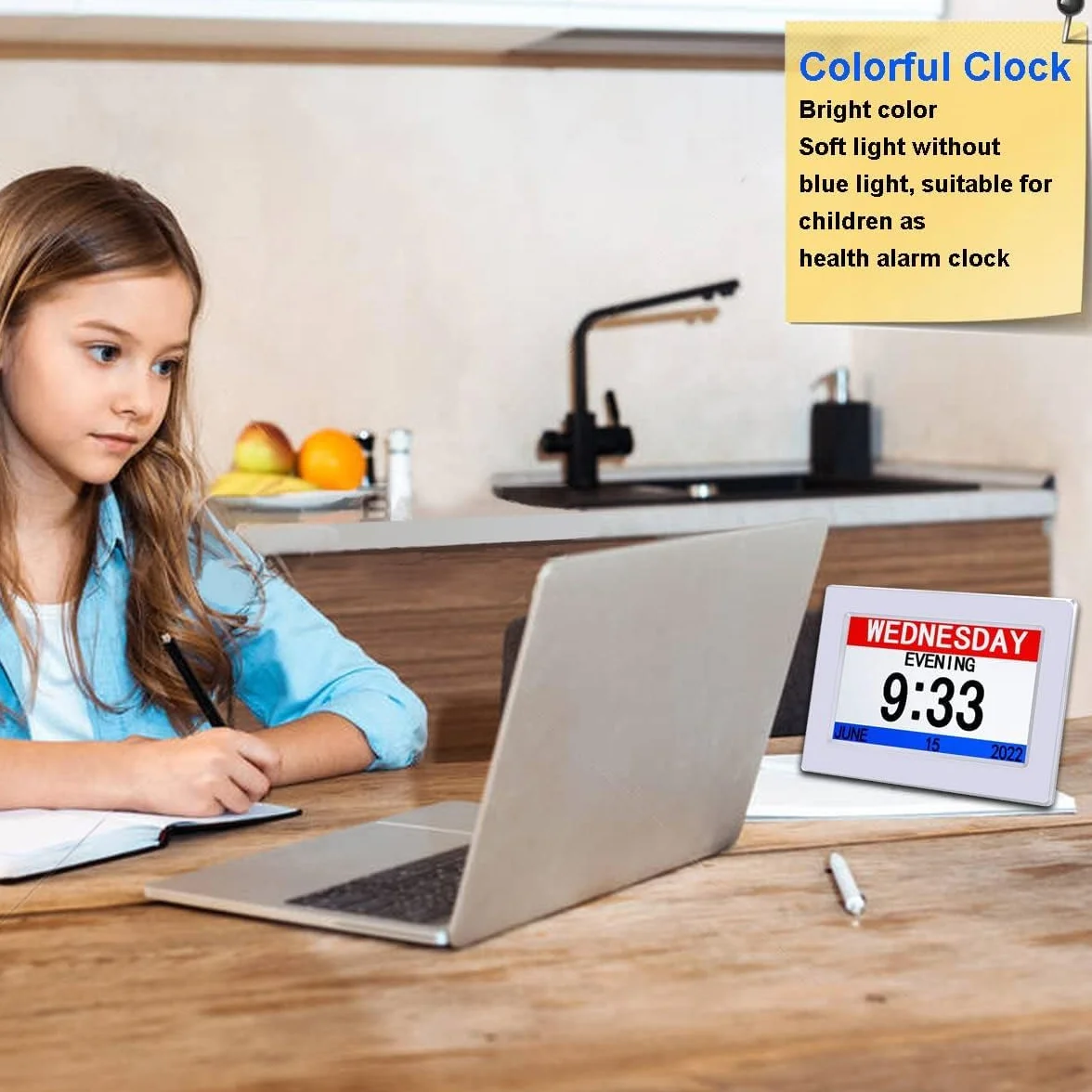 Cyfrowy budzik 7-calowy z automatyczną regulacją jasności, cichy budzik z wyświetlaczem LCD z wilgotnością i temperaturą dla dorosłych i dzieci oraz osób z chorobą Alzheimera (biały)