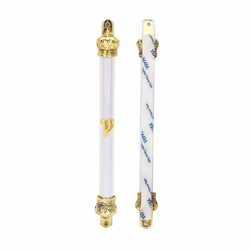 BRTAGG Etui Mezuzah z dwustronną taśmą, 15 cm wysokości, pozłacana i metalowa korona, łatwa do odklejenia i przyklejania osłona mezuzy