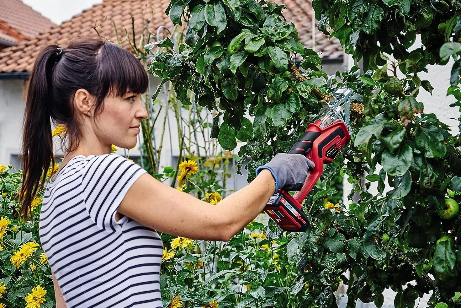 Einhell Akumulatorowa piła do gałęzi GE-GS 18 Li-Solo Power X-Change (Li-ion, 18 V, brzeszczot o długości 150 mm, wysokiej jakości z beznarzędziową wymianą, bez akumulatora i ładowarki)