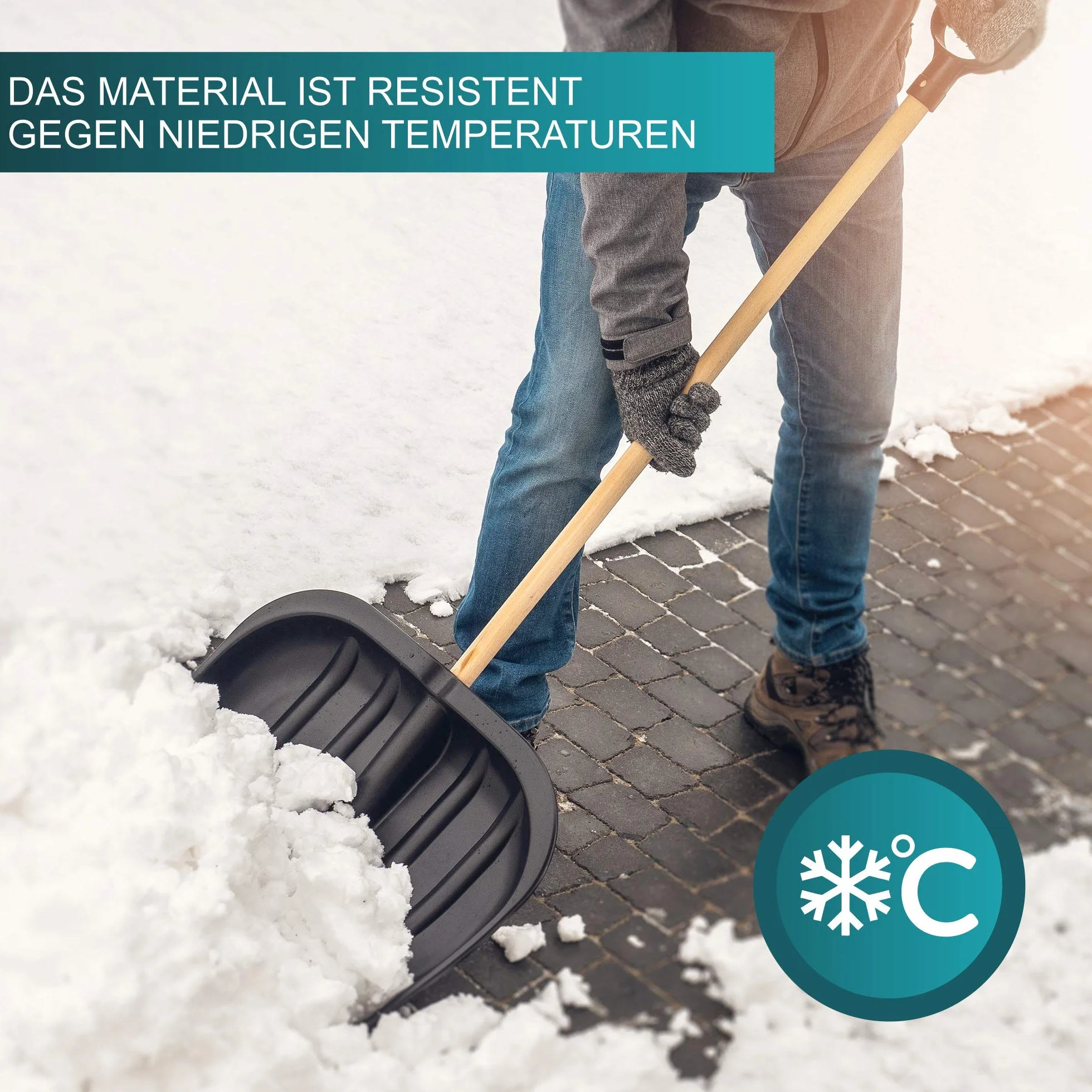 KADAX Plastikowa łopata do śniegu, szerokość: 49 cm, wyprofilowana szufla do odśnieżania z długim trzonkiem, łopata z uchwytem w kształcie litery D (drewniany trzonek, czarny)