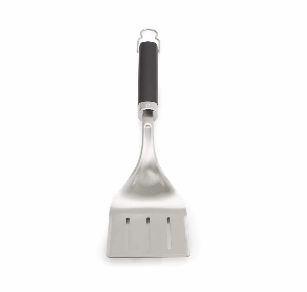 Weber Premium Łopatka (46cm), wykonana ze Stali Nierdzewnej, z Antypoślizgową Wygodną Rączką, Zagiętą Rączką, Nadaje się do Mycia w Zmywarce - Czarny / Srebrny (6761)