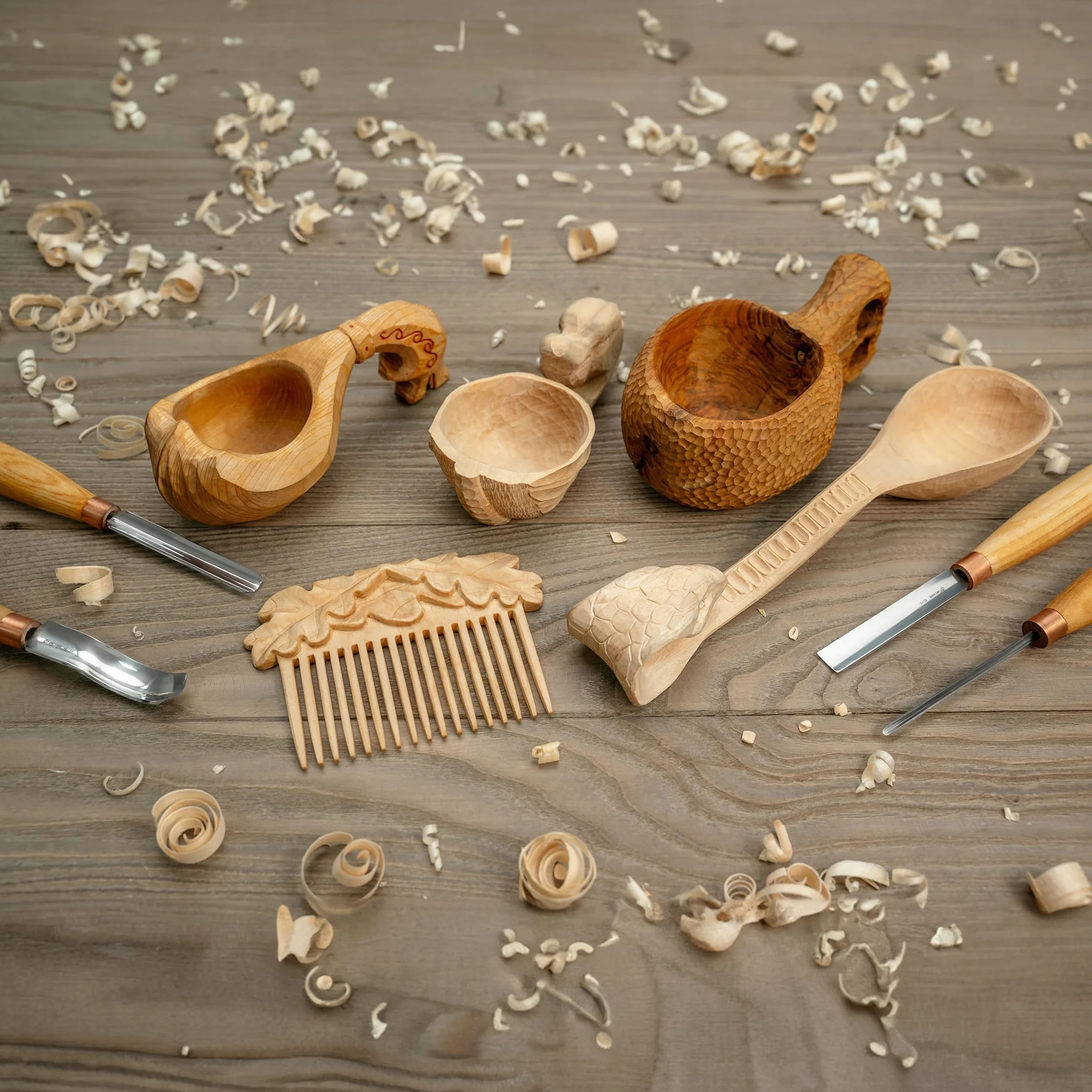 BeaverCraft, zakrzywione dłuto do rzeźbienia w drewnie K8a/14 1,4 cm - narzędzia do rzeźbienia łyżek - ręczne dłuto do obróbki drewna, kompaktowy nóż do rzeźbienia w drewnie dla początkujących i