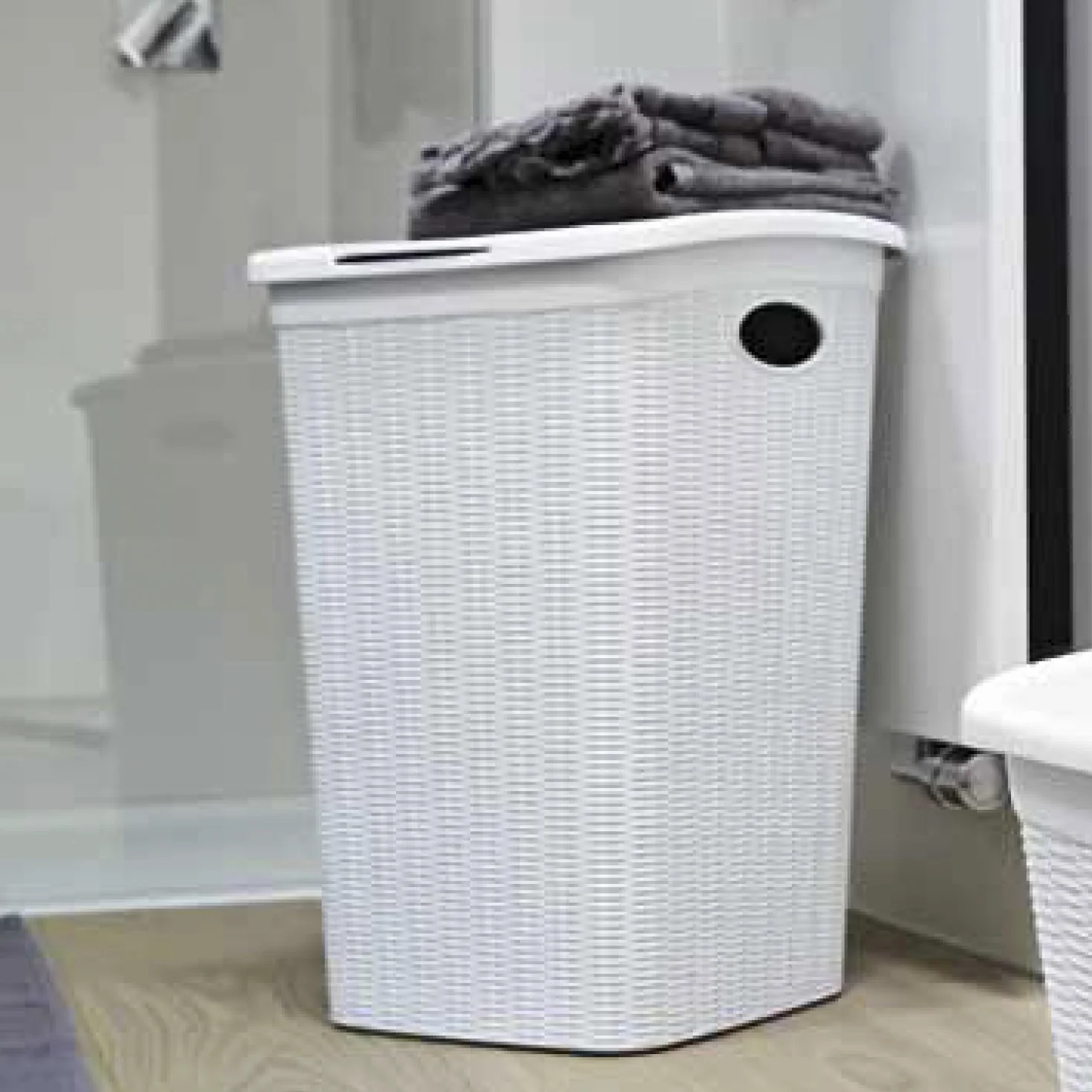 Stefanplast 30050 kosz na pranie z praktyczną pokrywą z klapką i pojemnością, 50 l