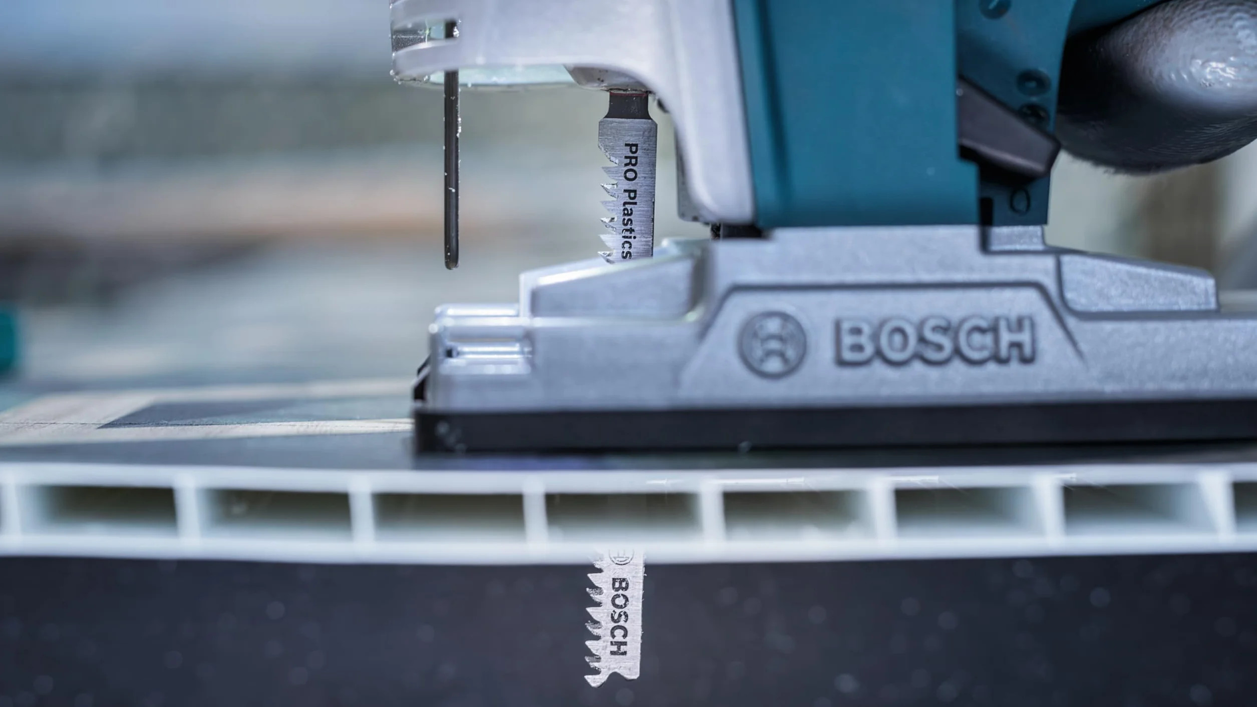 Bosch 2x Brzeszczoty do wyrzynarek PRO Plastics PVC clean T102H (do Tworzywa sztuczne, Tworzywa sztuczne, Długość 100 mm, Professional Akcesoria Wyrzynarka)