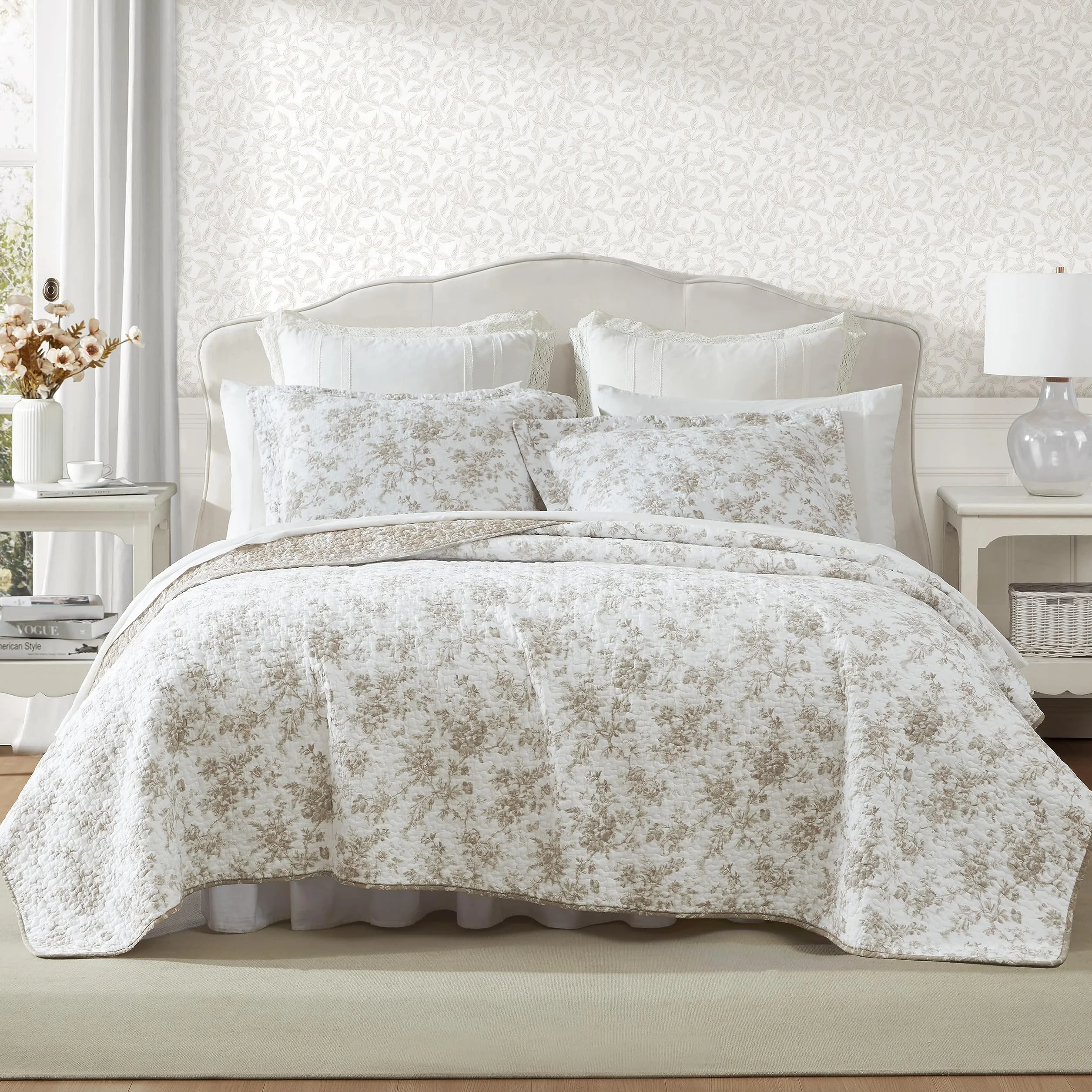 Laura Ashley Komplet pościeli w rozmiarze full/queen, dwustronna pościel bawełniana z kwiatowym wzorem i pasującymi poszewkami, wystrój domu na każdą porę roku (ogród otoczony murem, brązowa)