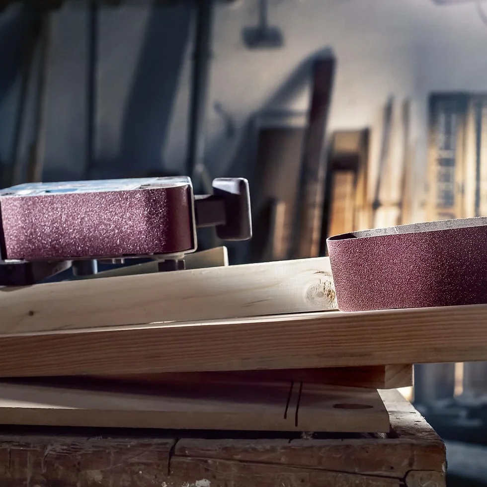 Bosch 3x Pas ścierny PRO Paint on Wood and Hardwood X440 do szlifierek (do Farba na drewnie, Twarde drewno, 75 x 457 mm, Ziarnistość 80, Professional Akcesoria szlifierka taśmowa)