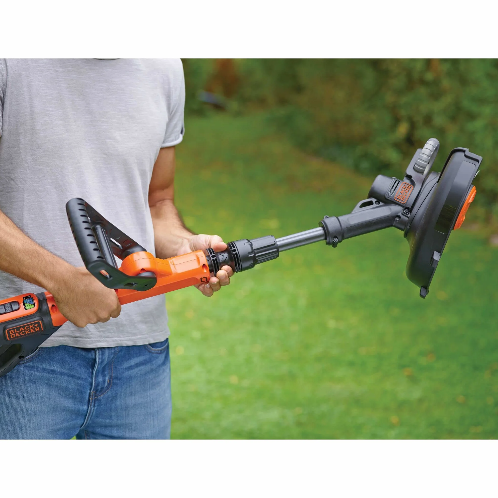 BLACK+DECKER, Powercommand, Power Select, STC1840EPC Podkaszarka akumulatorowa o szerokości cięcia 30 cm, 18V, 4.0 Ah, akumulator litowo-jonowy