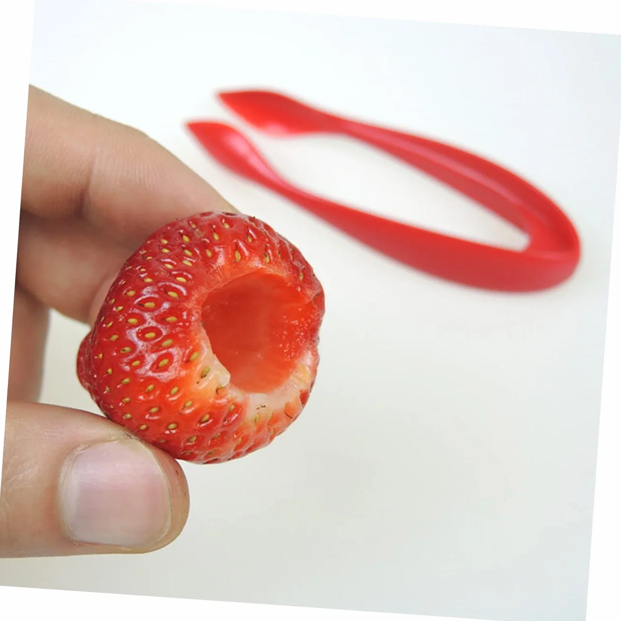 Kreatywny Plastikowy Separator Łodyg Truskawek Narzędzie Do Usuwania Szypułek Owoców 2 Szt. Czerwony