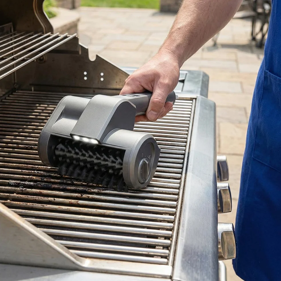 Szczotka do elektrycznego grilla, bezprzewodowa, ładowalna szczotka do czyszczenia grilla BBQ z 3 głowicami i 2 trybami prędkości, szczotka do czyszczenia grilla barbecu na zewnątrz, prezenty BBQ dla