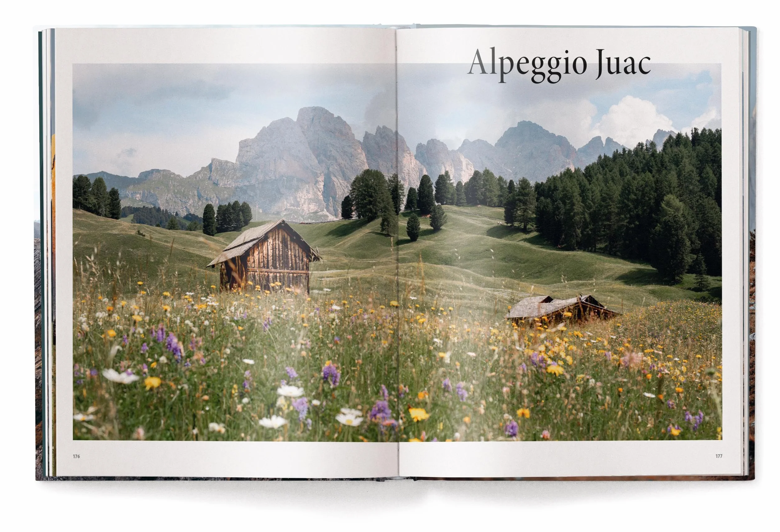 Escape Discovering the Dolomites. A Visual Journey and Adventures /anglais/allemand