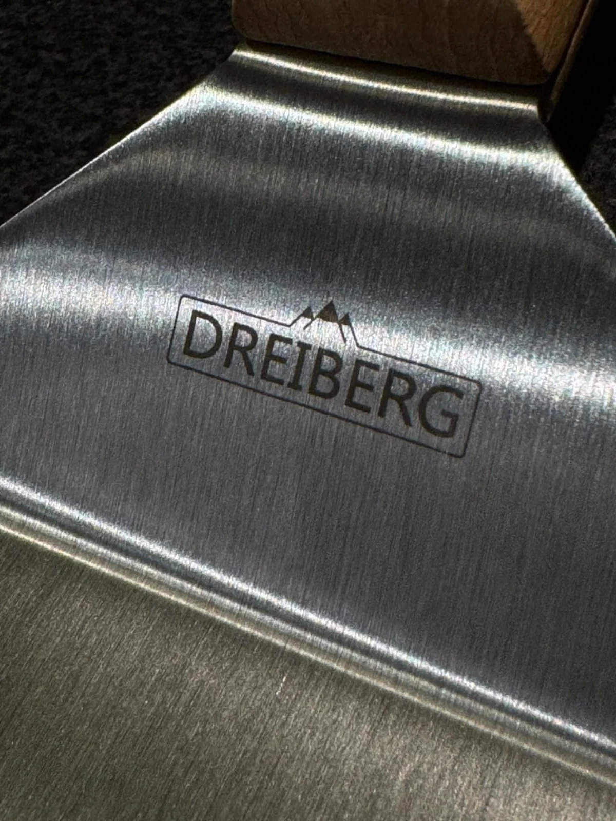 DREIBERG Zestaw burgerów z drewna bukowego i stali nierdzewnej do planchy, grilla gazowego, teppanyaki wraz z zestawem szpachli do grilla, papier do burgerów, dzwonków do wytapiania, prasy do grilla