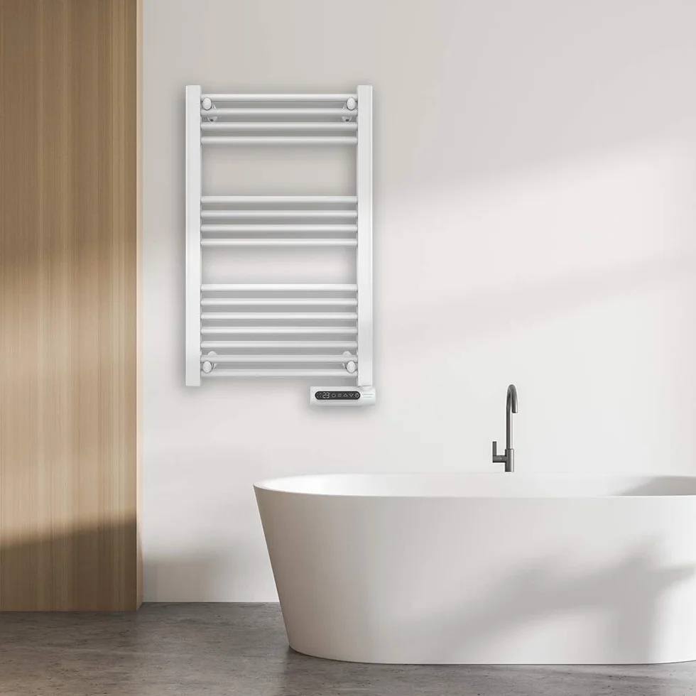 Cecotec Elektryczny wieszak na ręczniki Elektryczny wieszak na ręczniki ReadyWarm 9100 Smart Towel White w płynie o mocy 500 W, z ekranem LED i sterowaniem dotykowym.