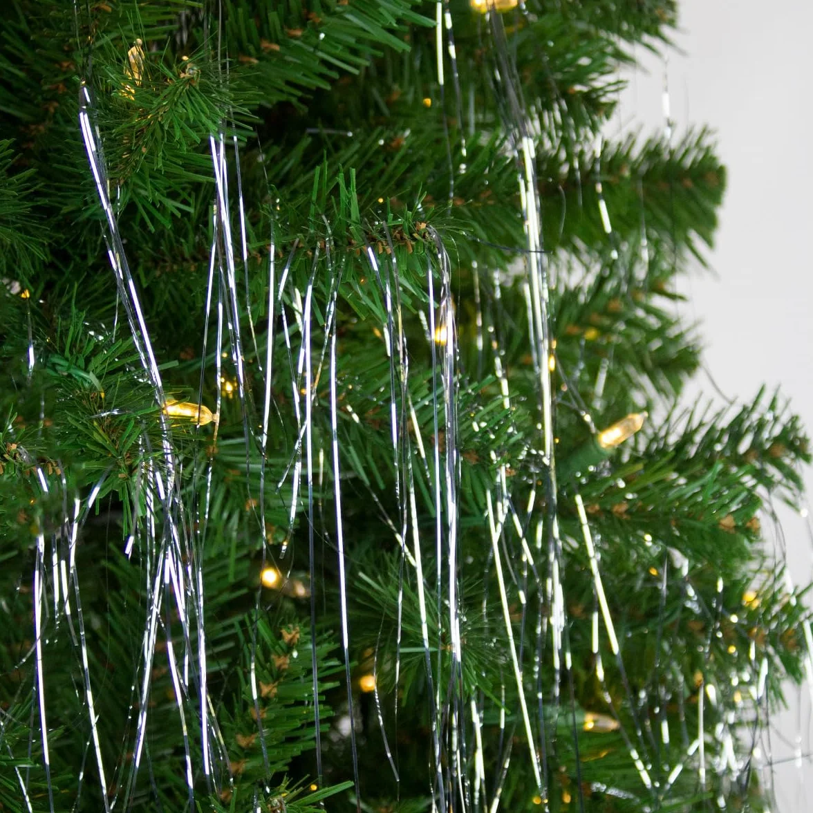 Martom DEKORACJA ŚWIĄTECZNA Z WLOSA ANIELSKEGO LAMETA ZAMIAST ŁAŃCUCHU 40g Włos anielski z tworzywa sztucznego - ozdoba choinkowa Świąteczna dekoracja, bukiet, wieniec