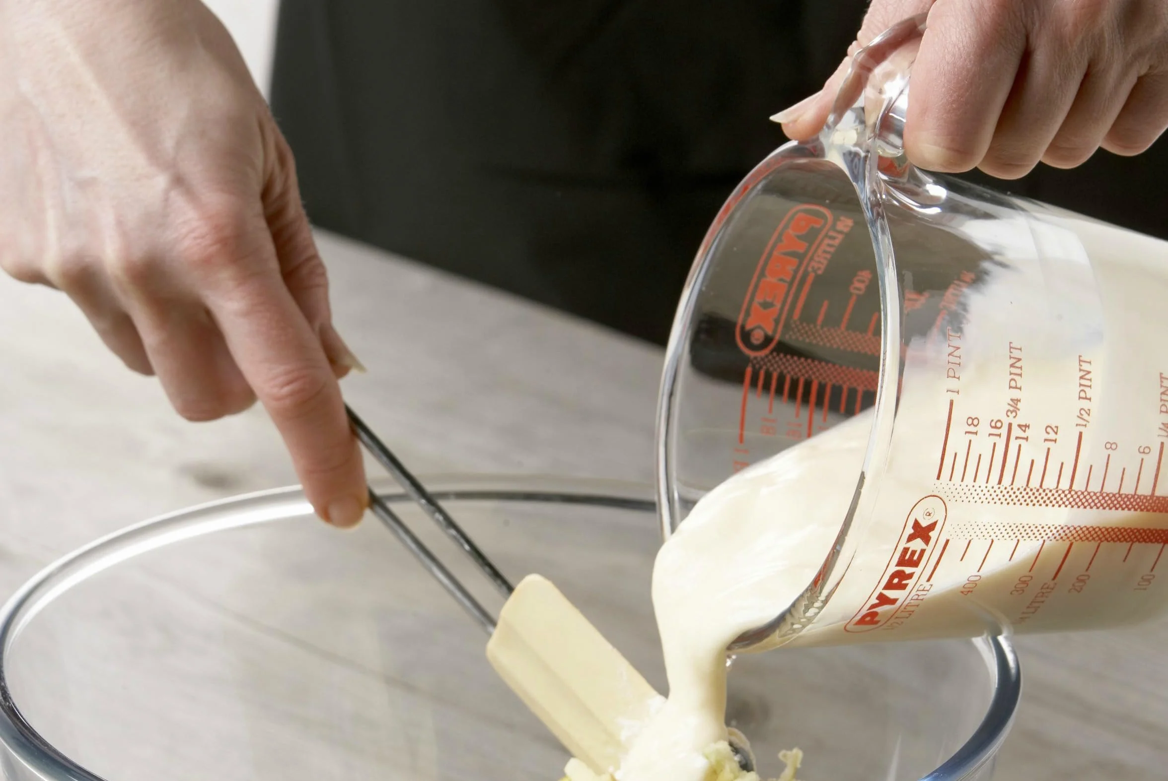 Pyrex P586 Dzbanek z miarką 500 ml
