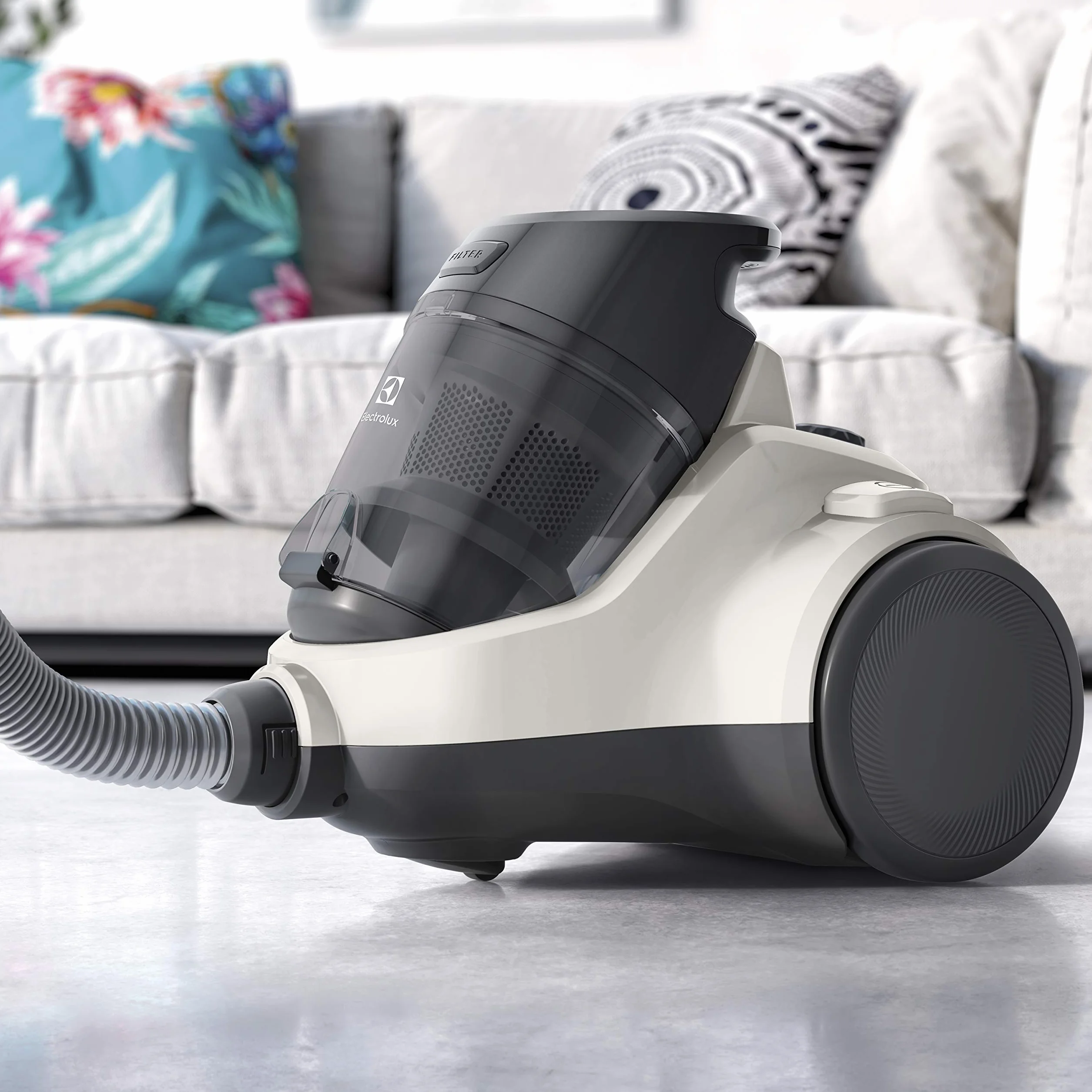Electrolux Odkurzacz Bezworkowy Ease C4 EC41-2SW, Regulacja mocy, 1,8l pojemnik, W zestawie ssawka do tapicerki i szczelinowa, Zmywalny filtr Hygiene 12, Wygodny uchwyt, Zasięg 7m, 700 W, 80db, Biały
