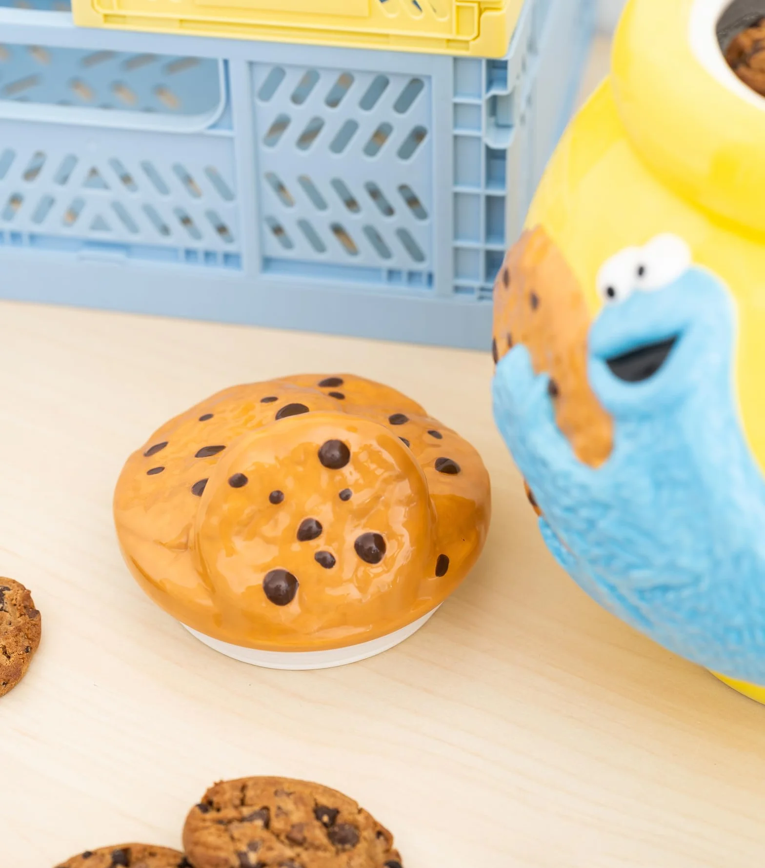 Grupo Erik Sesame Street Cookie Jar with Lid 20.5 x 21.1 x 26 cm Airtight Food Storage Container Cookie Monster