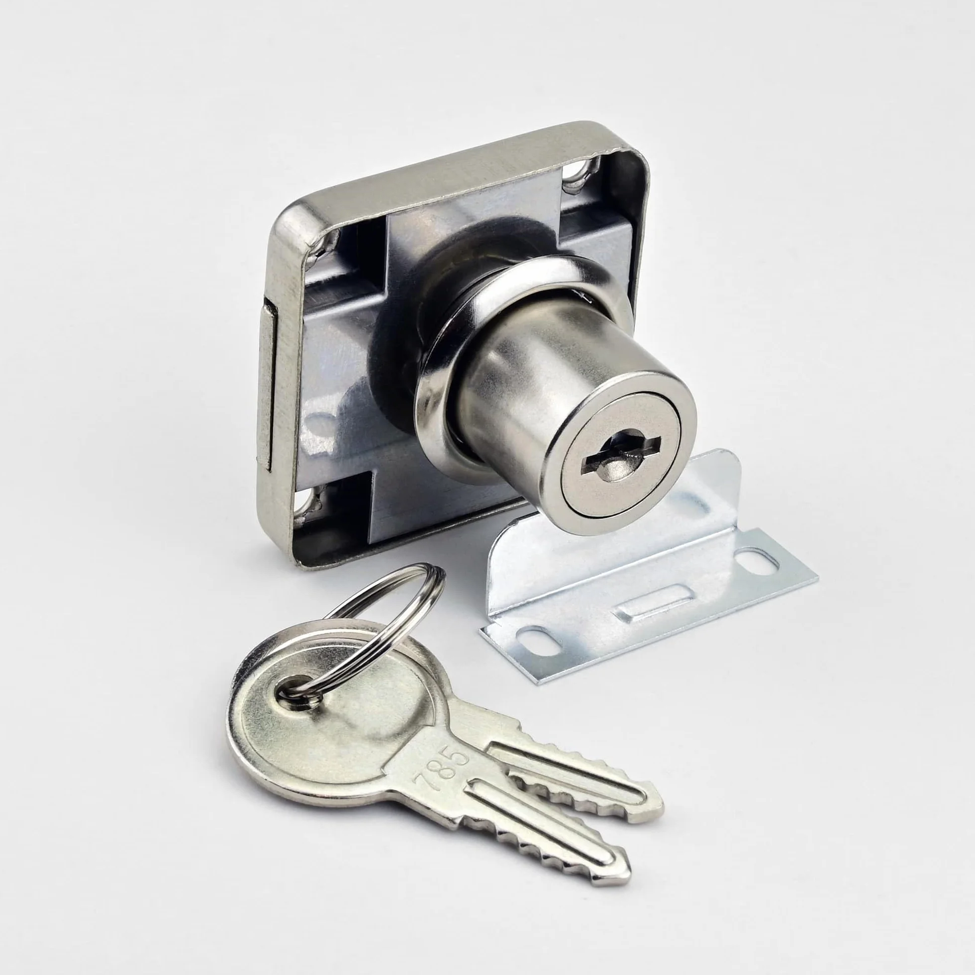 Mprofi MT 1 sztuka | zamek do szafy | zamek meblowy | przykręcany | zamek do szafy z kluczem | zamek meblowy z kluczem | zamek ryglowy | zamek do szuflady | zamki meblowe | B/1