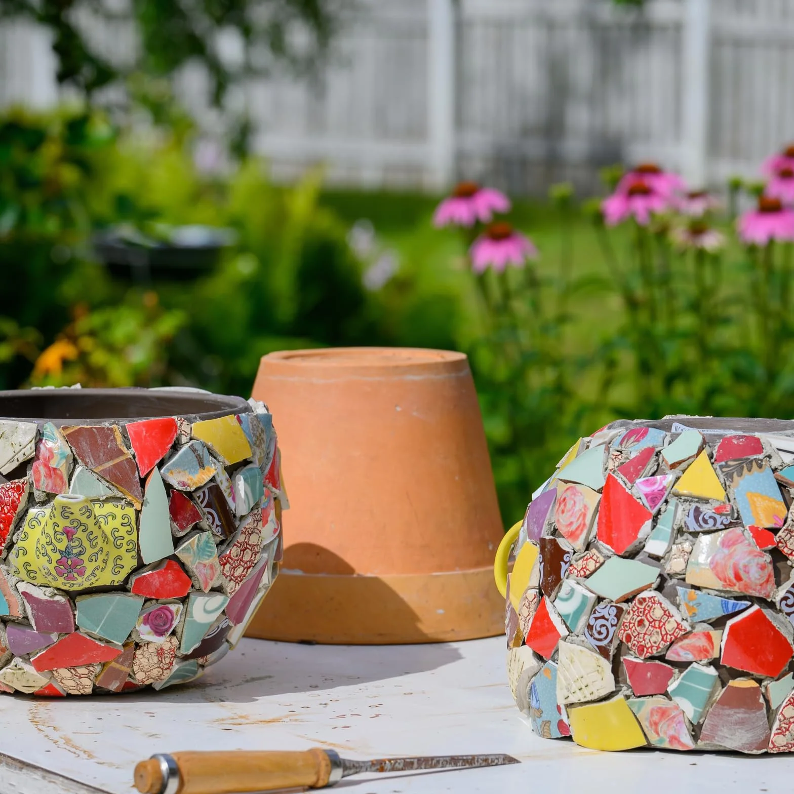 QUARKZMAN 500G/1.1Lb Nieregularne ceramiczne płytki mozaikowe, 2,3-4,2 cm luzem barwione ceramiczne mozaiki do projektów artystycznych i rzemieślniczych DIY, żółty