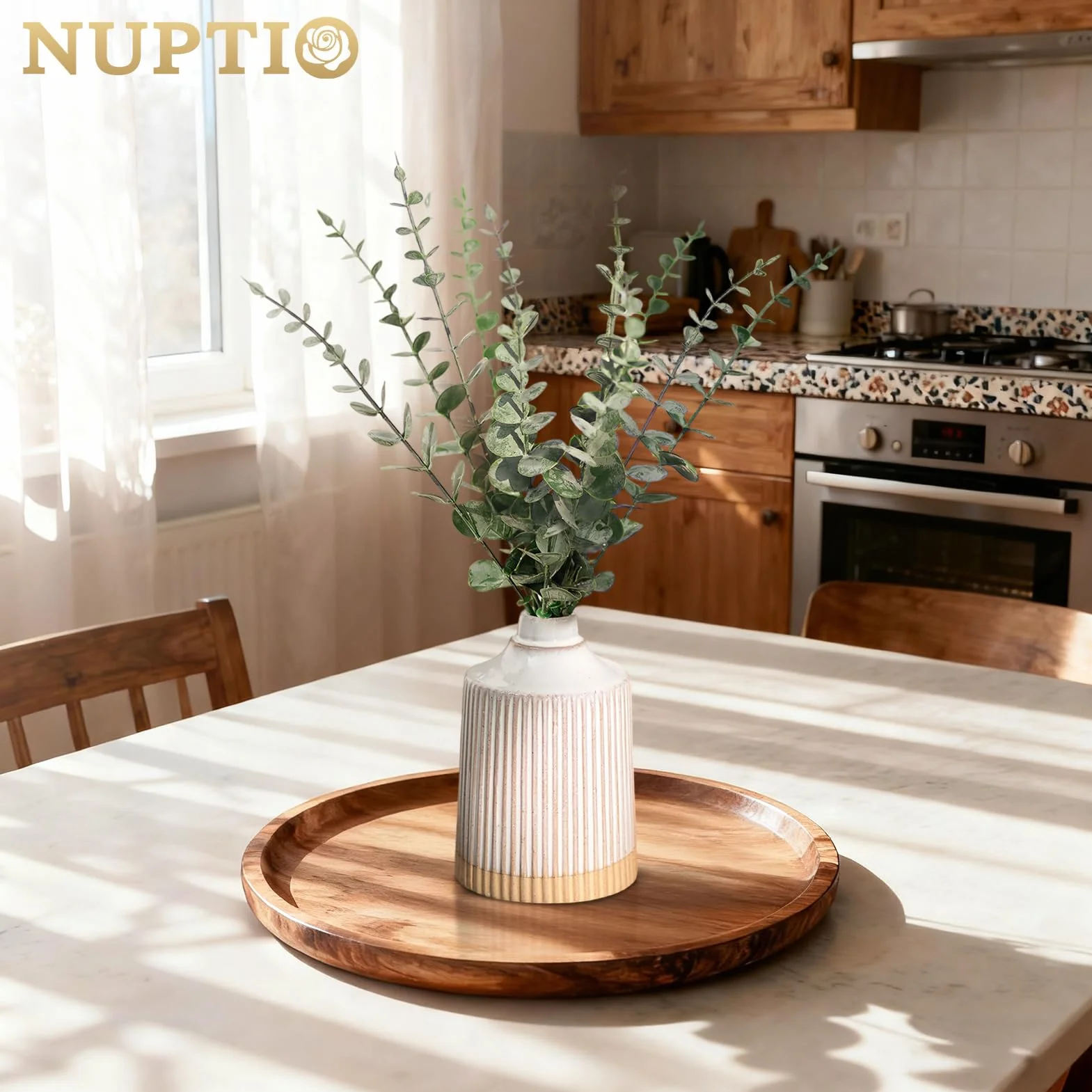NUPTIO Sztuczny eukaliptus w wazonie ceramicznym: sztuczne łodygi roślin z wazonem do kuchni sypialni łazienki wystrój - wiosenny eukaliptus centralny element na półkę biurową stolik kawowy zestaw 1