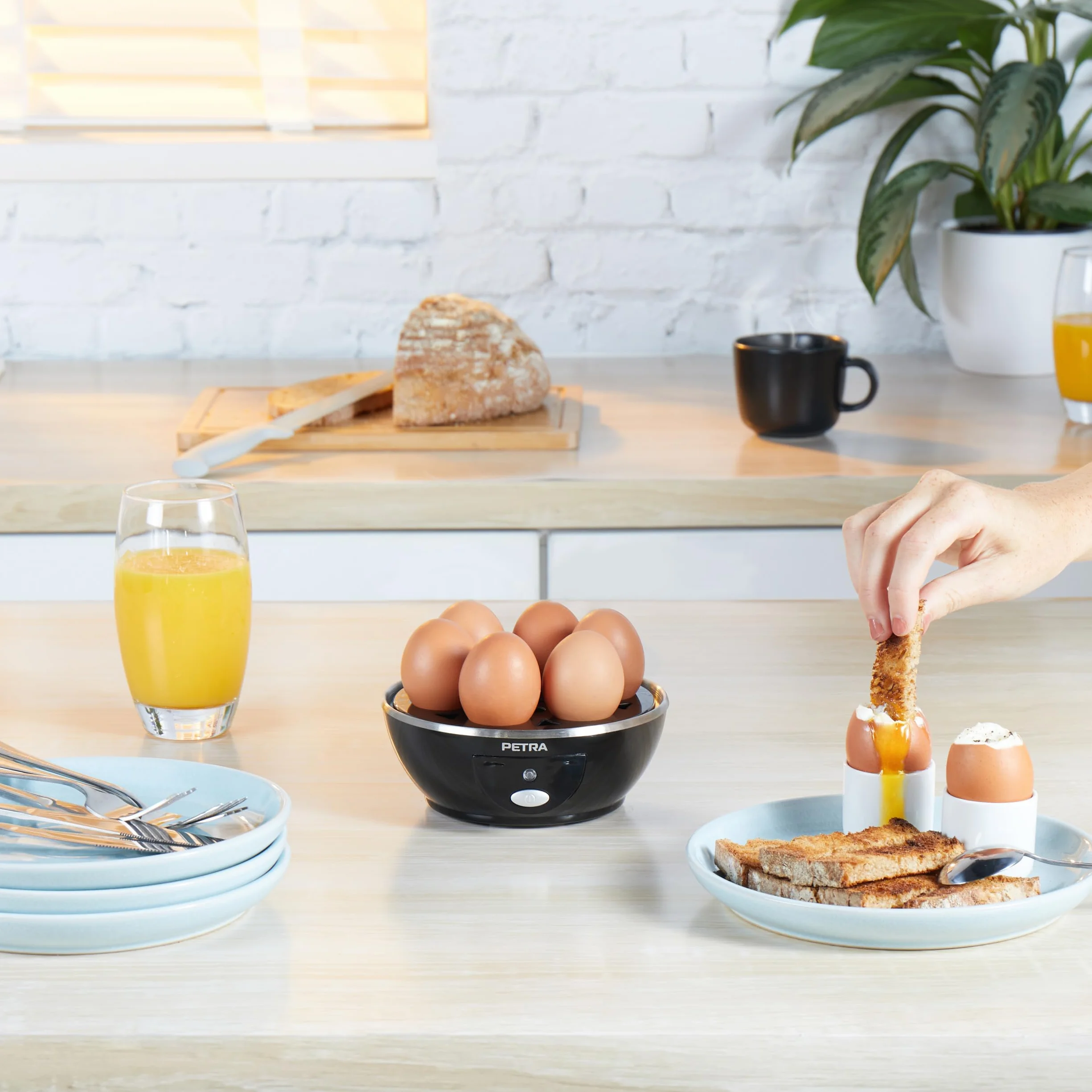 Petra PT2783VDEEU7 Electric Egg Cooker For Boiled, Soft Medium or Hard Boiled, 6 Egg Capacity, 2 Poaching Trays, Compact Design, Removable Egg Rack, Includes Measuring Cup, Indicator Light, 430 W