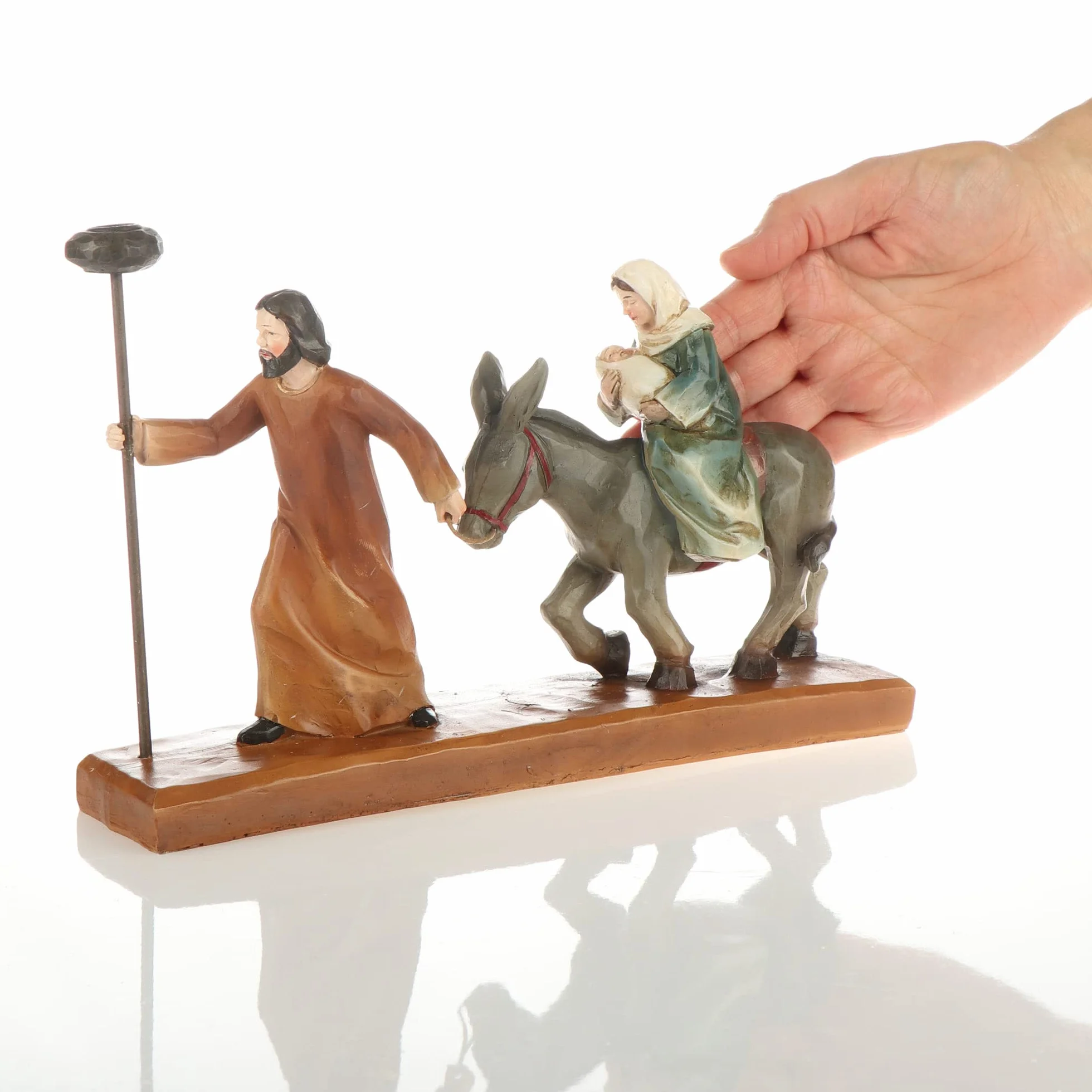 COM-FOUR® figurki bozonarodzeniowe ze swiecznikami - Chrzescijanskie ozdoby swiateczne - ekspozycja polyresin - Maryja, Józef i Jezus na osiolku - Ucieczka do Egiptu (Jaselka - braz)