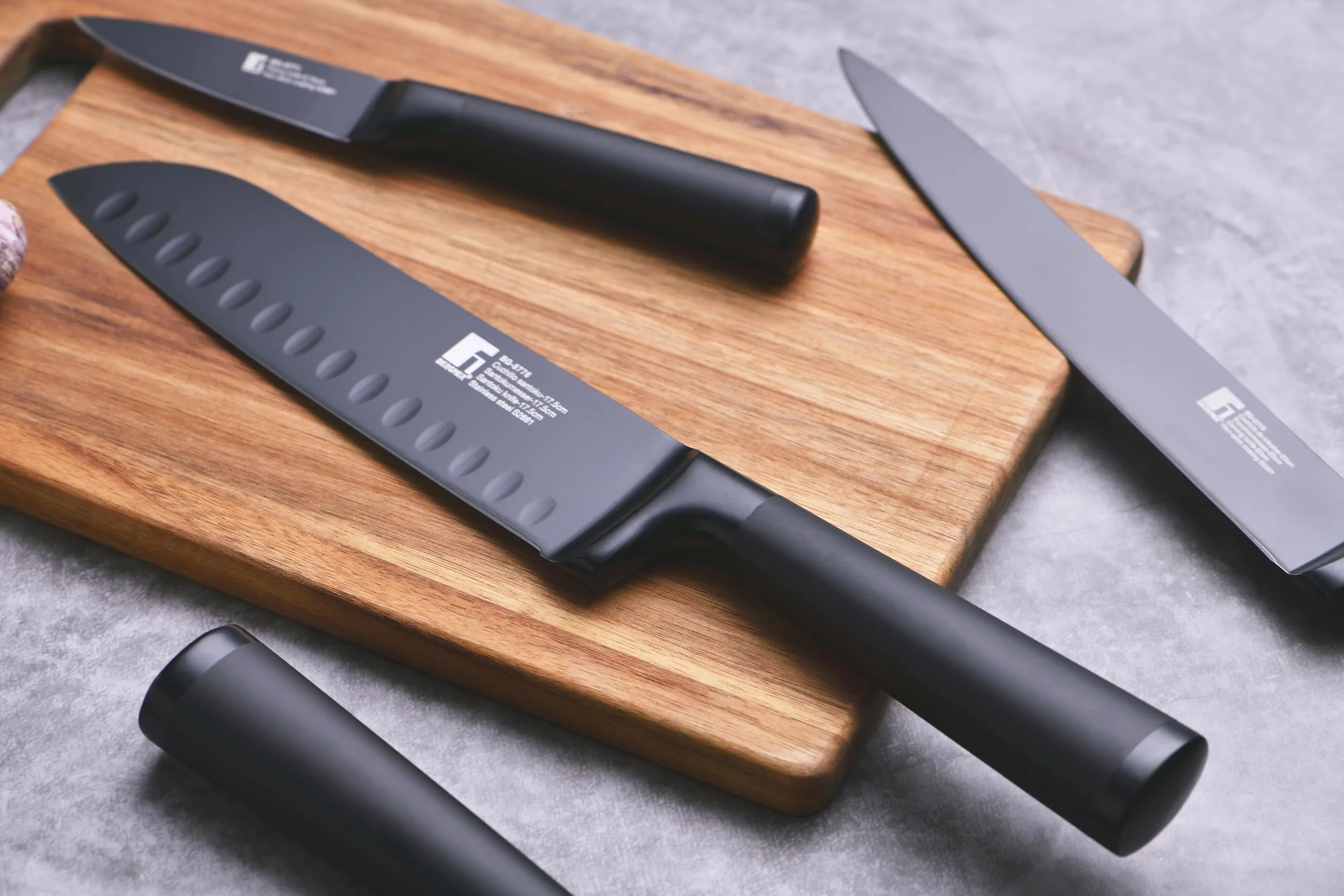 Bergner Nóż do chleba Black Blade, czarny, 20 cm