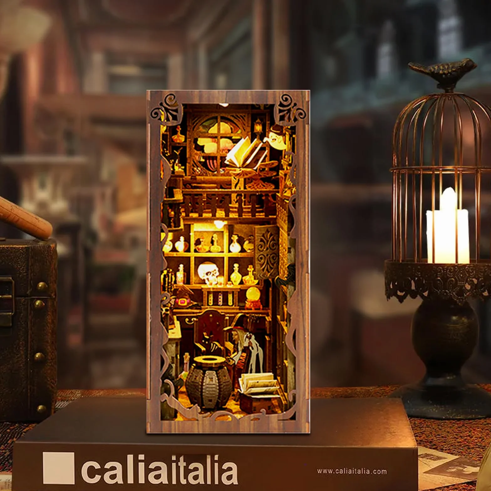 Cuteefun DIY Book Nook Kit, miniaturowa wkładka do książek DIY, drewniana podpórka do książek 3D ze światłem LED, delikatna dekoracja, dorośli i młodzież (magiczna noc)