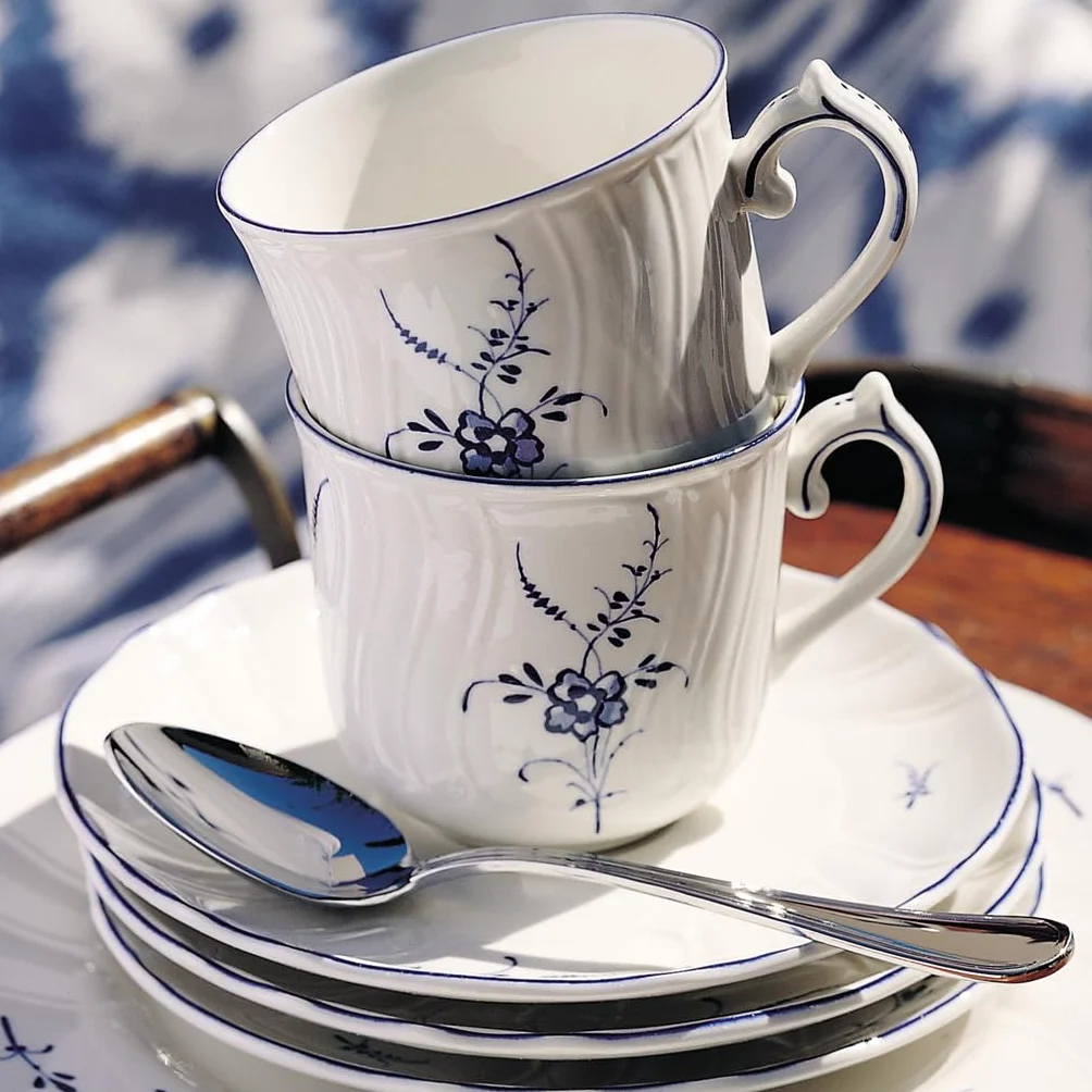 Villeroy & Boch Old Lu x kubek embourg, 350 ml, porcelana premium, biały/niebieski
