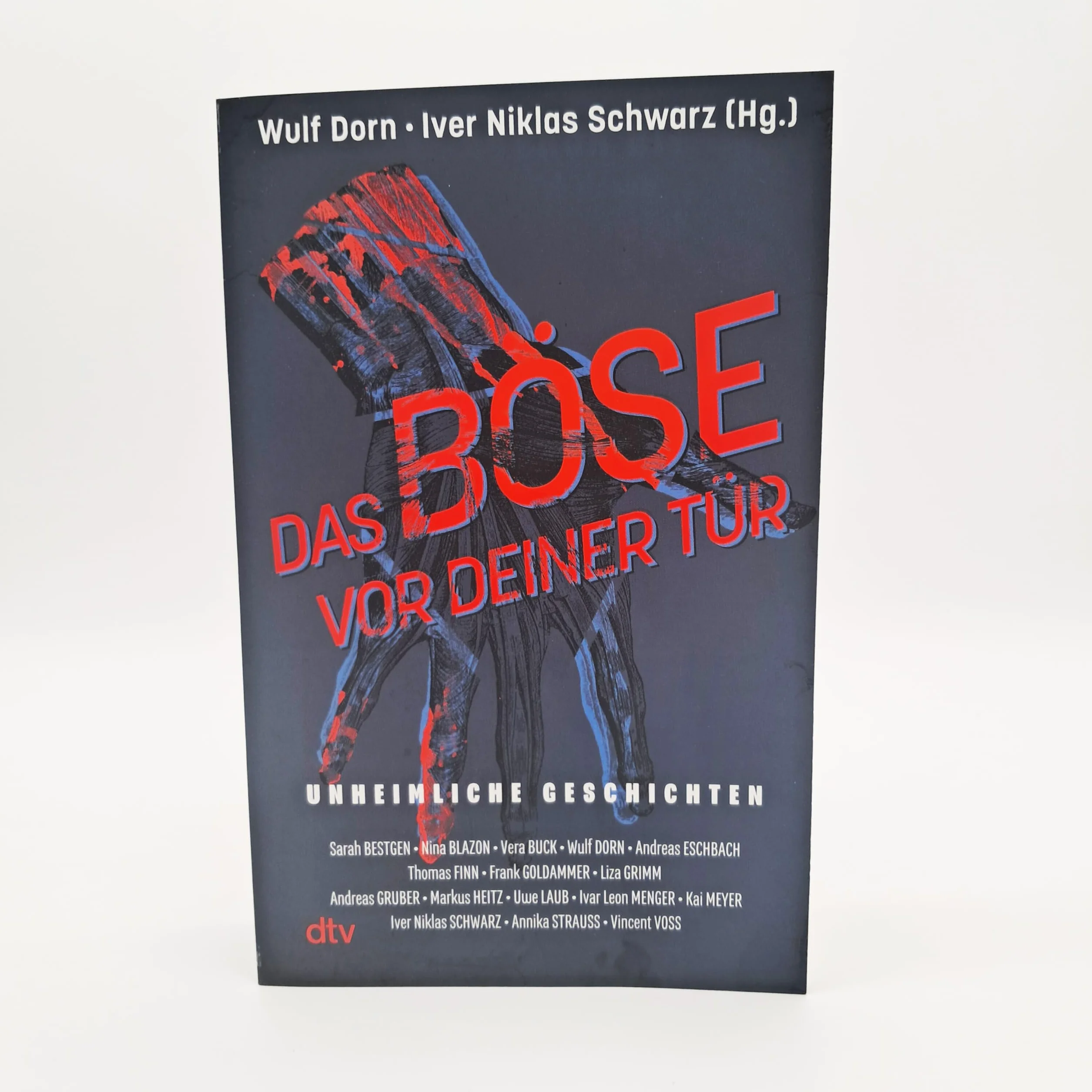 Das Böse vor deiner Tür: Unheimliche Geschichten | 16 spannende Horror-Kurzgeschichten, die dich das Fürchten lehren