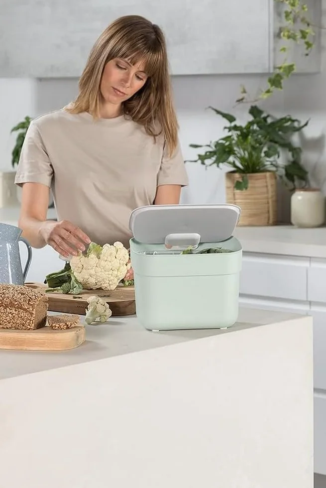 CURVER Kosz na śmieci 5 l "Ready To Collect" - nadaje się do kompostu - z uchwytem ściennym lub drzwiowym - kuchnia, łazienka, pralnia - 100% recykling - zielony