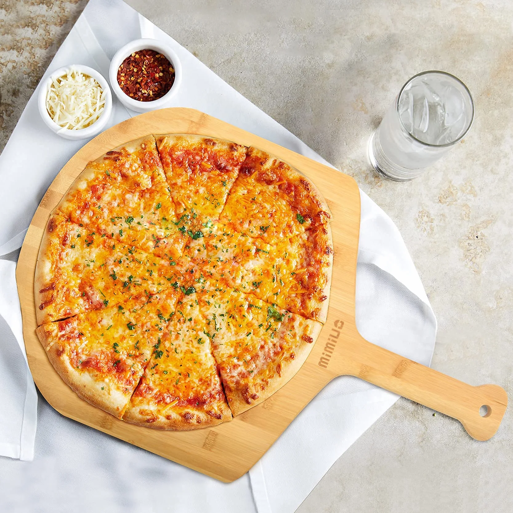 Mimiuo Bambusowa deska do pizzy, łopatka do pizzy 29,5 cm, z okrągłą krawędzią i uchwytem, do domowej pizzy i chleba, piekarnika lub grilla