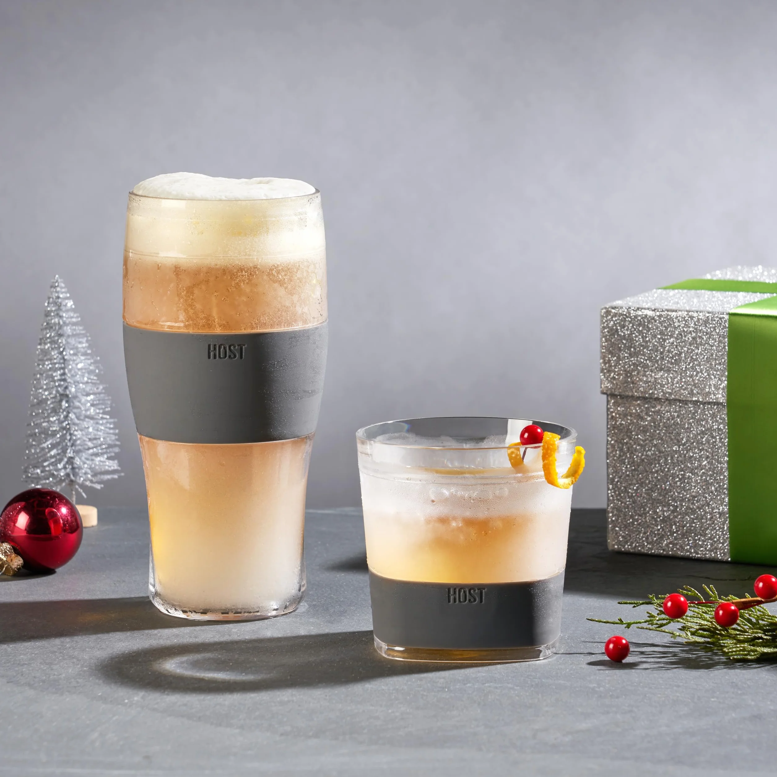 Host Szklanki do piwa Freeze, 473 ml chłodziarka żelowa z podwójną ścianką plastikowy mrożony kufel amerykański (473 ml / .83 pint) szkło, zestaw 2 szt., szare