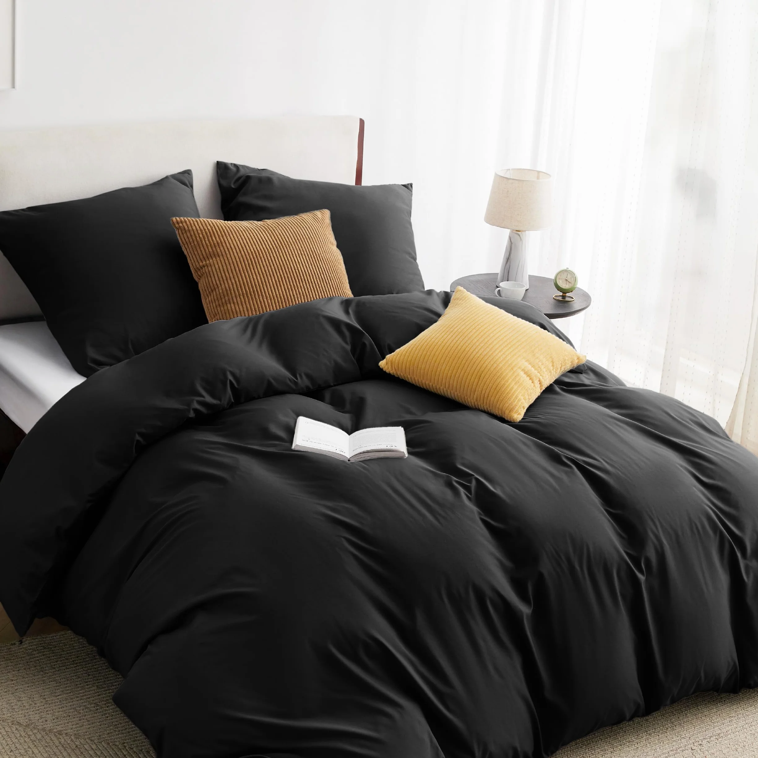 BEDSURE Pościel 200 x 200 cm, 3-częściowa, czarna, 1 poszwa na kołdrę 200 x 200 cm + 2 poszewki na poduszki 80 x 80 cm, ÖKO-TEX, zestaw pościeli z mikrofibry poliestrowej, z zamkiem błyskawicznym