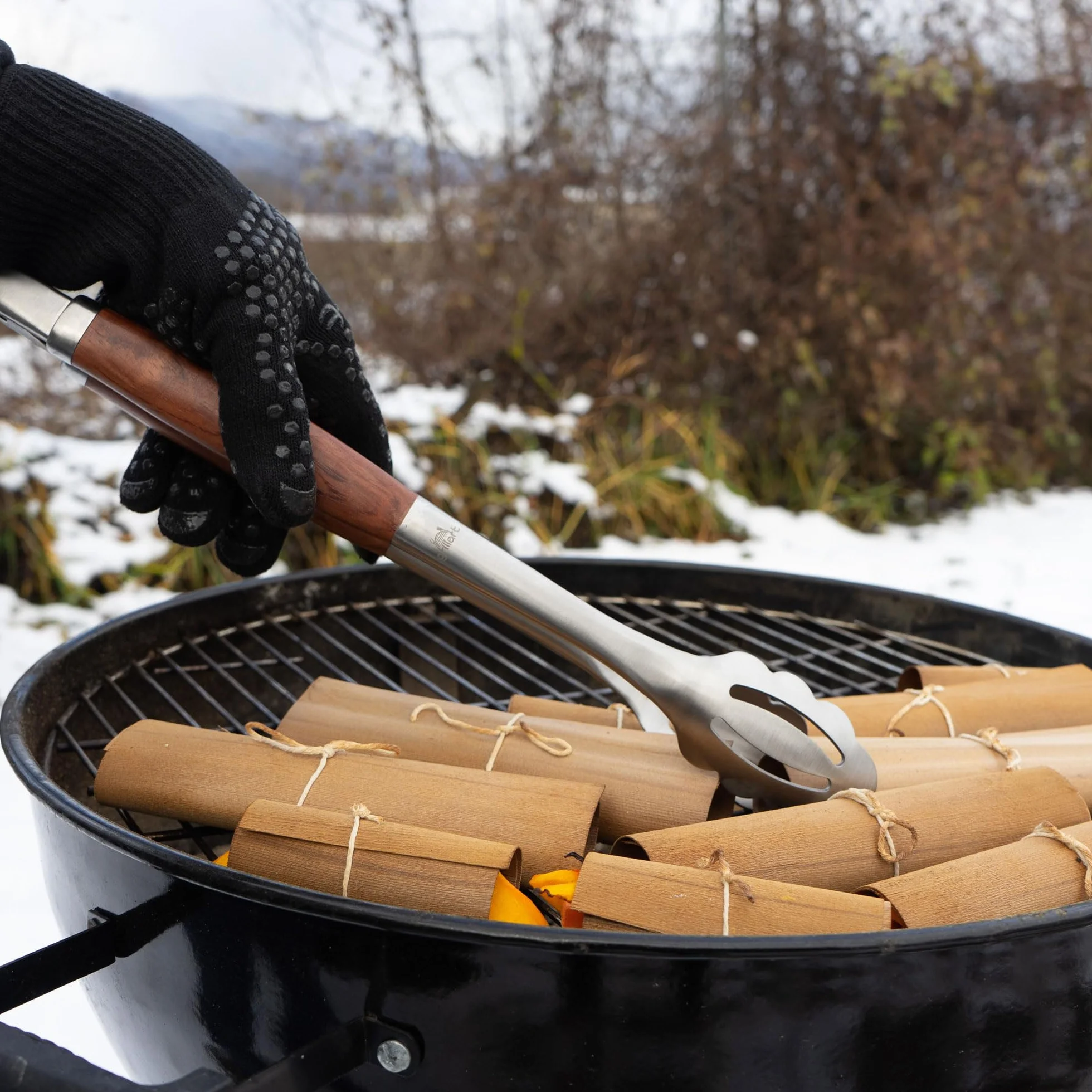 grillart Wysokiej jakości zestaw sztućców do grilla, 3-częściowy, z wysokiej jakości stali nierdzewnej i szlachetnymi drewnianymi uchwytami – szczypce, łopatka do grilla i widelec do grilla z bardzo