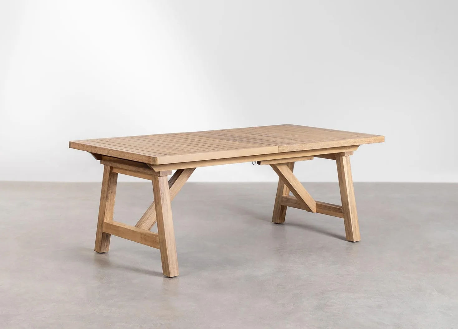 SKLUM Prostokątny stół ogrodowy 200-250-300x100 cm rozkładany z drewna akacjowego Dubai