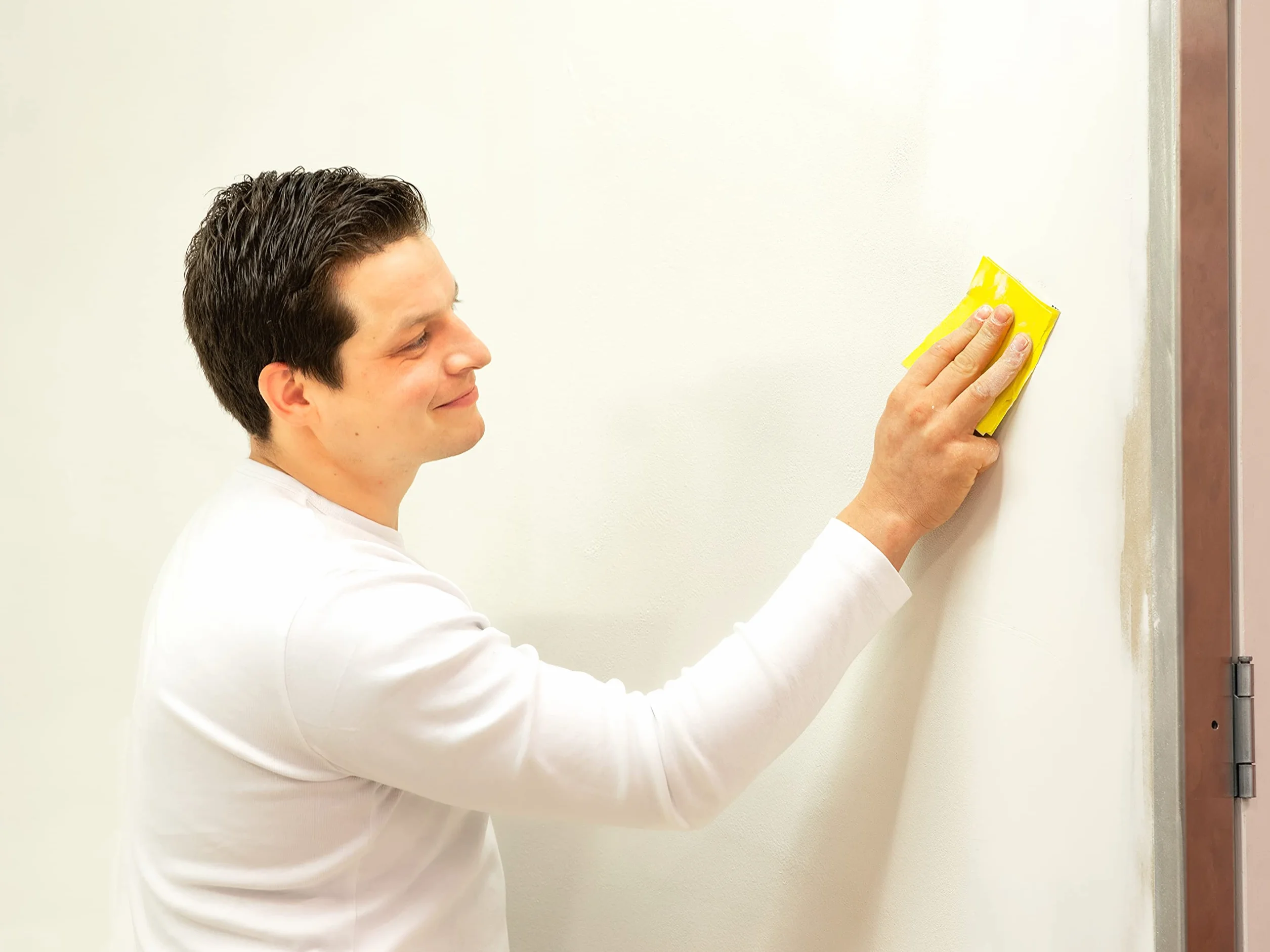Mirka Yellow Papier ścierny Rolka / 115mm x 50m / P240 / szlifowanie drewna twardego, miękkiego, farby, szpachli, plastiku / 1 rolka