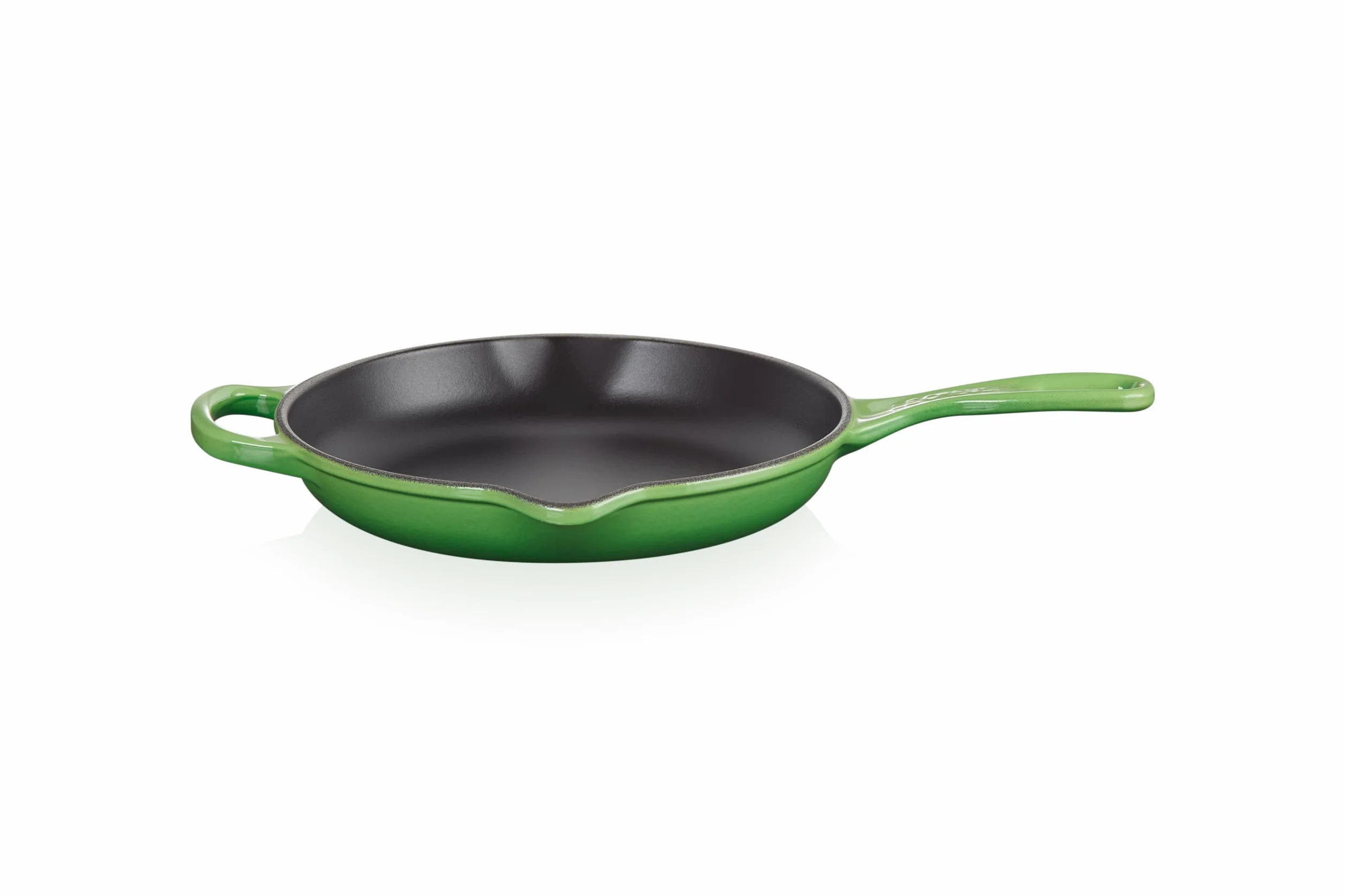 Le Creuset Signature 20182234080422 żeliwna patelnia do smażenia i serwowania, okrągła, Ø 23 cm, nadaje się do wszystkich rodzajów kuchenek łącznie z indukcyjnymi, 1,93 kg, Bamboo