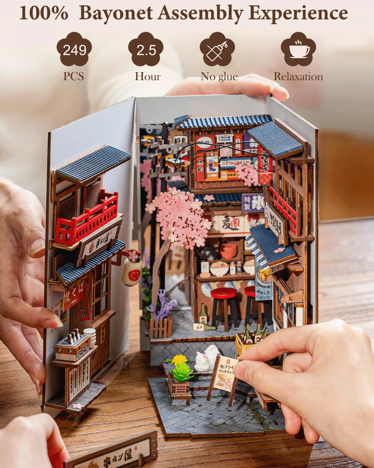 Rolife Book Nook Kit Sakura Wine Alley Booknook Japoński Styl Izakaya DIY Miniaturowy Zestaw Domku dla Dorosłych do Budowania Prezent na Boże Narodzenie i Urodziny Dekoracja Półki na Książki Zestaw
