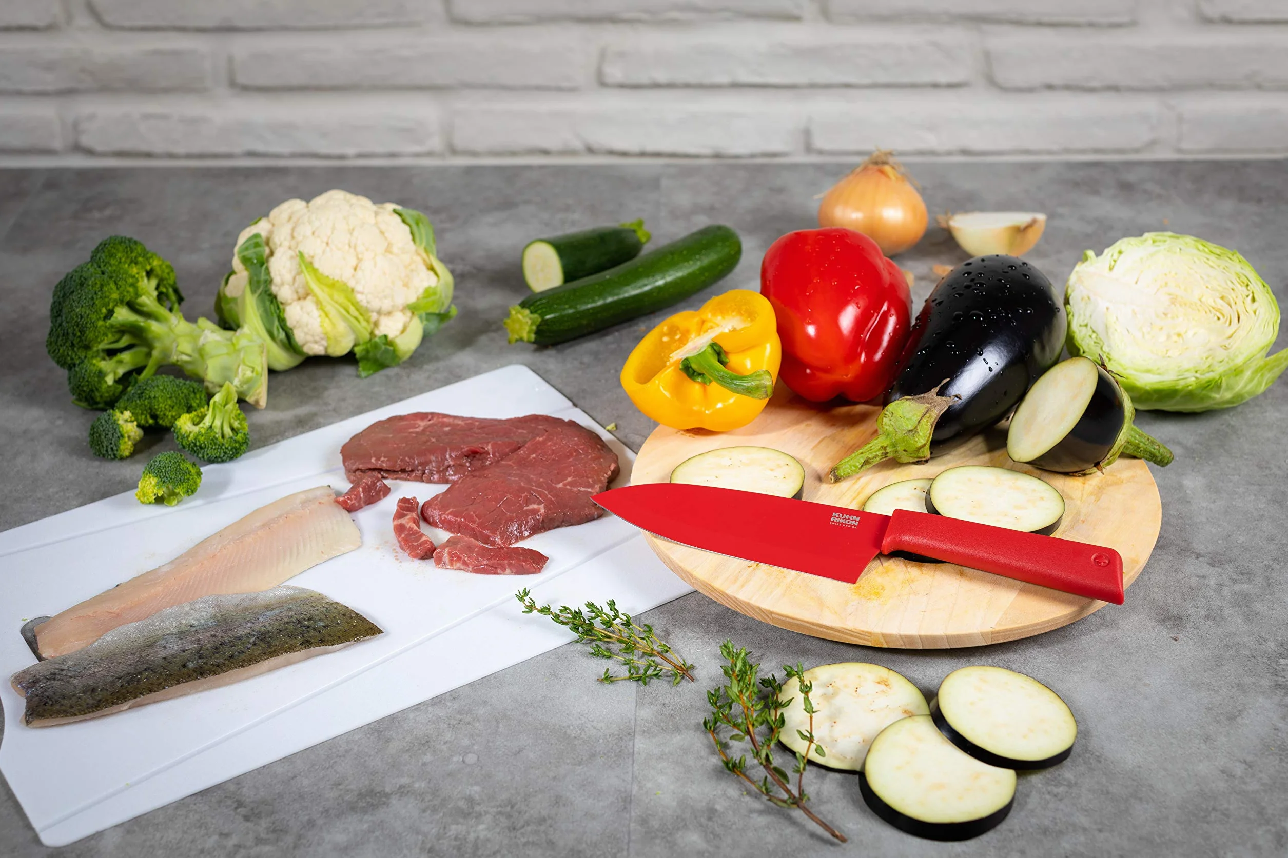 Kuhn Rikon Colori+ nieprzywierający nóż Santoku 27,5 cm czerwony z osłoną