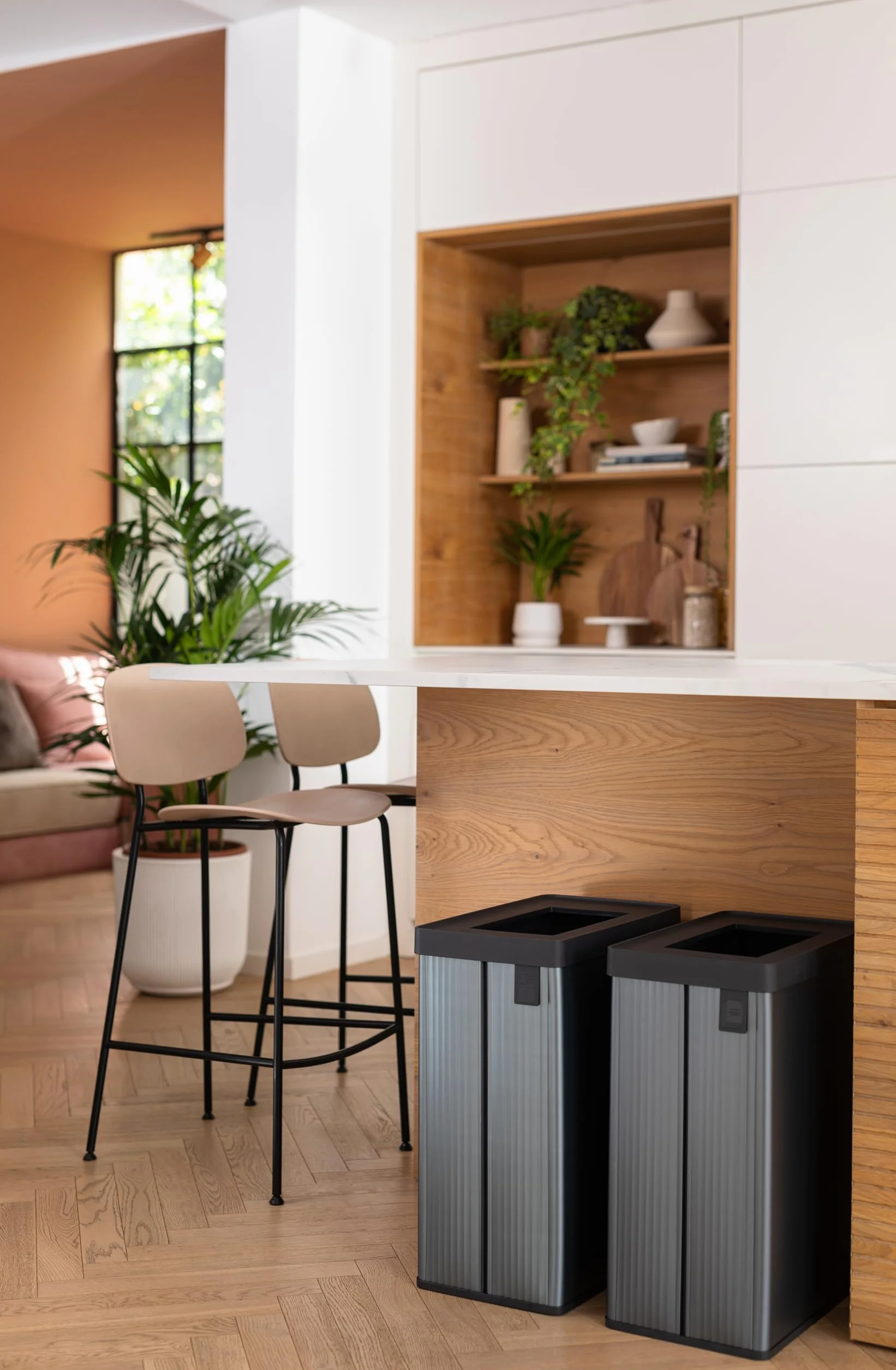 CURVER Keter Verto Kosz do recyklingu 54 l, podwójne przegrody, pokrywa z recyklingu, łatwe sortowanie, elegancki design, perłowy niebieski