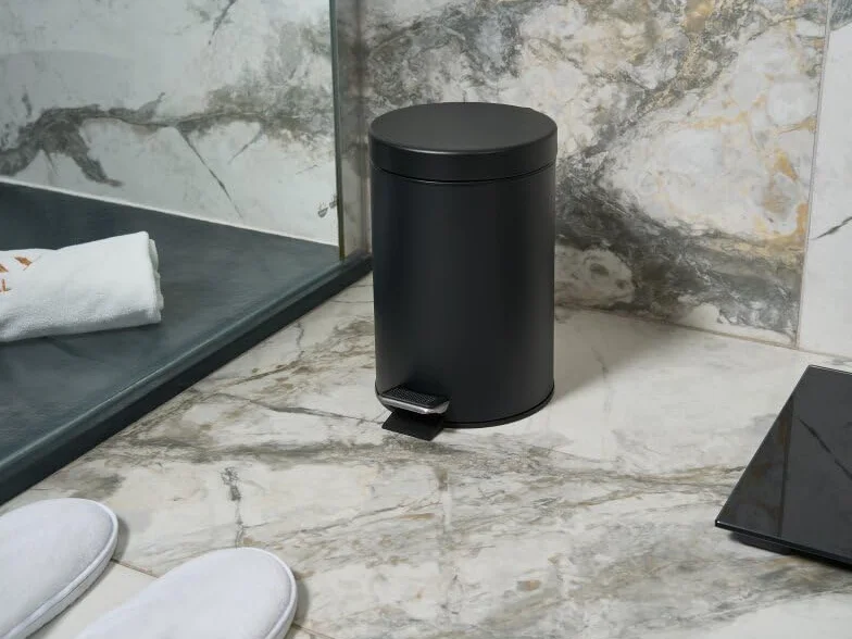 Corby 3 l Bin (Croft / BIN003) w kolorze czarnym
