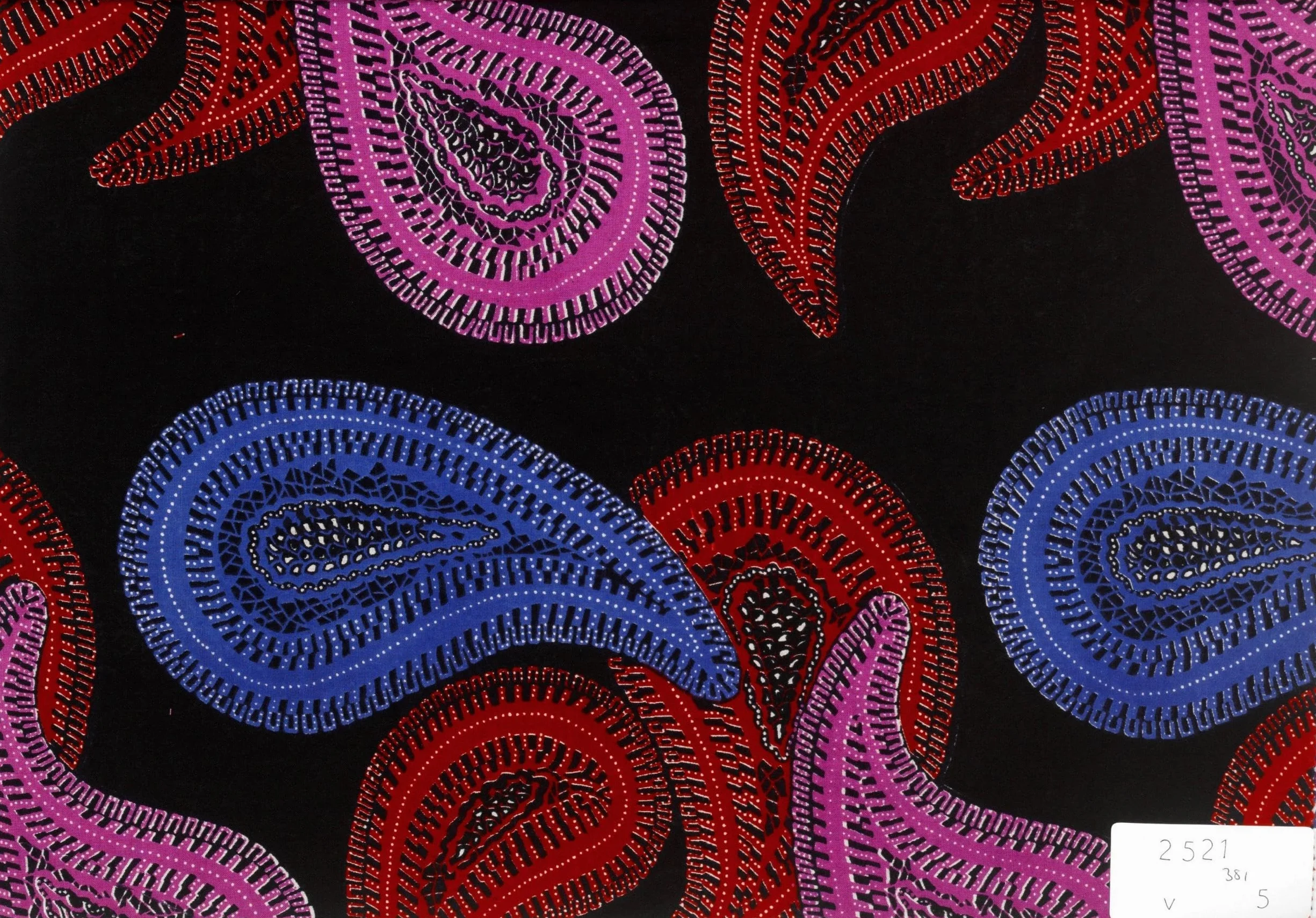 The book of Printed Fabrics: From the 16th century until today