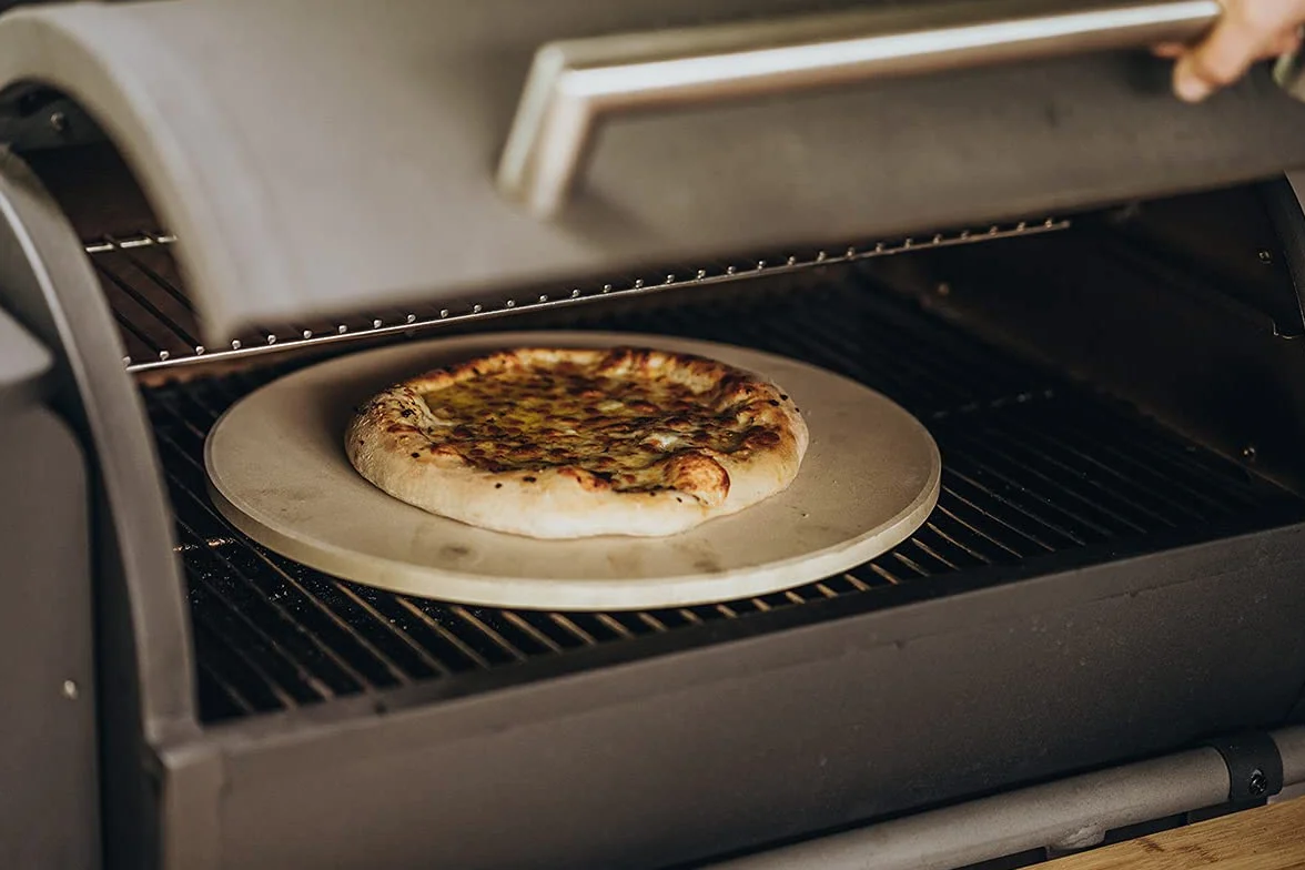 Moesta-BBQ 10373 kamień do pizzy nr 1 – okrągły Ø 36,5 cm z kordierytu, naturalny kamień do pizzy jak z pieca kamiennego u Włoch.