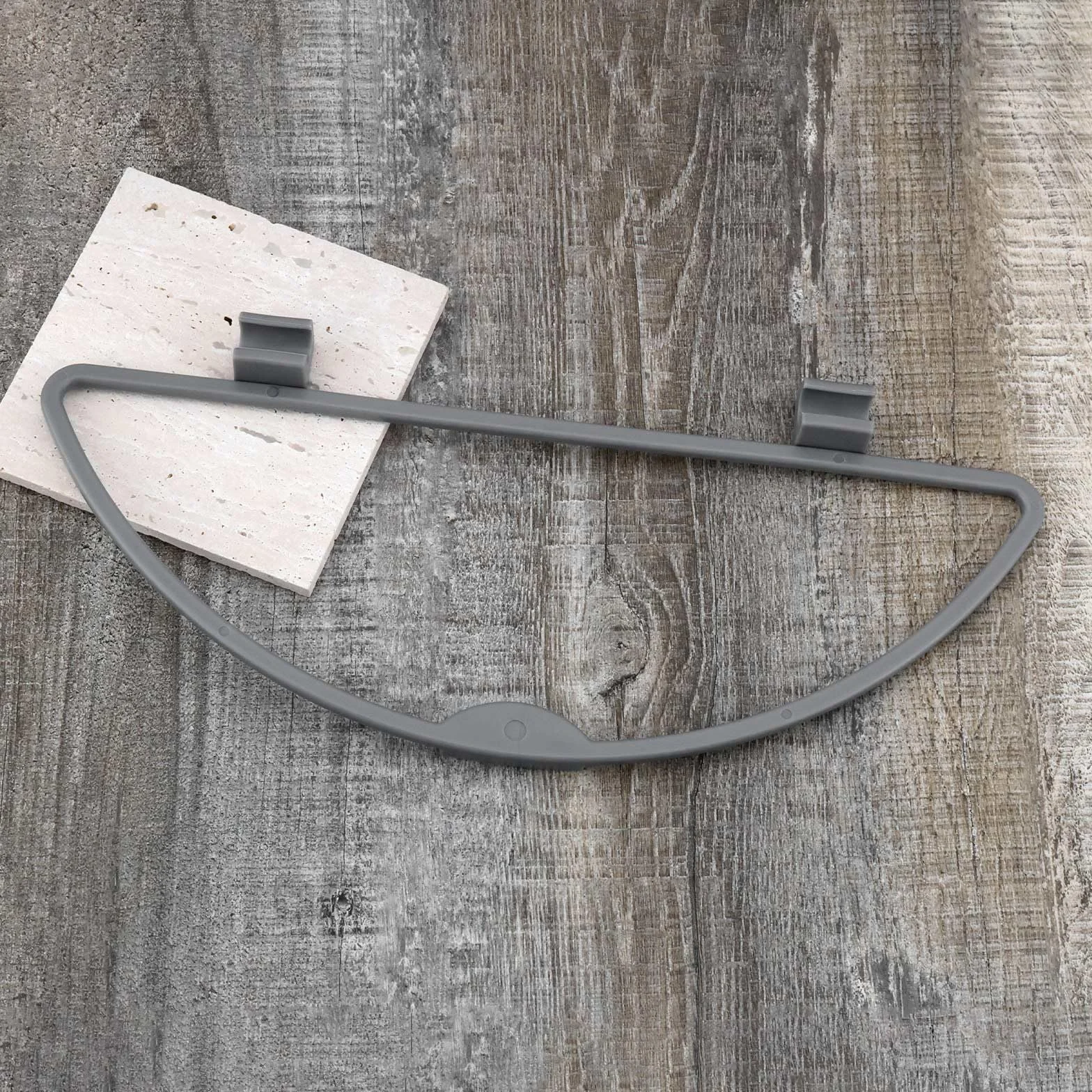 1 x zamiennik pierścienia w kształcie litery D, kompatybilny z pojemnikami Hartal w starym stylu, 38 mm x 10 mm, wieszak na śmieci do przyczep kempingowych, kamperów i łodzi, szary plastik